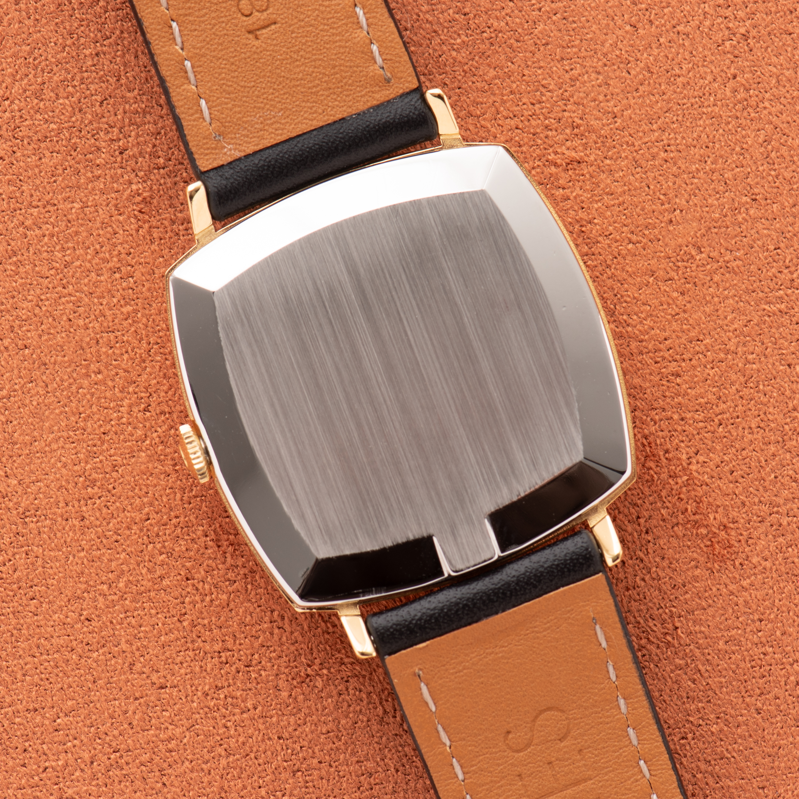 Vue de Omega Genève Classic GoldPlated réf 131.0042 from 1970
