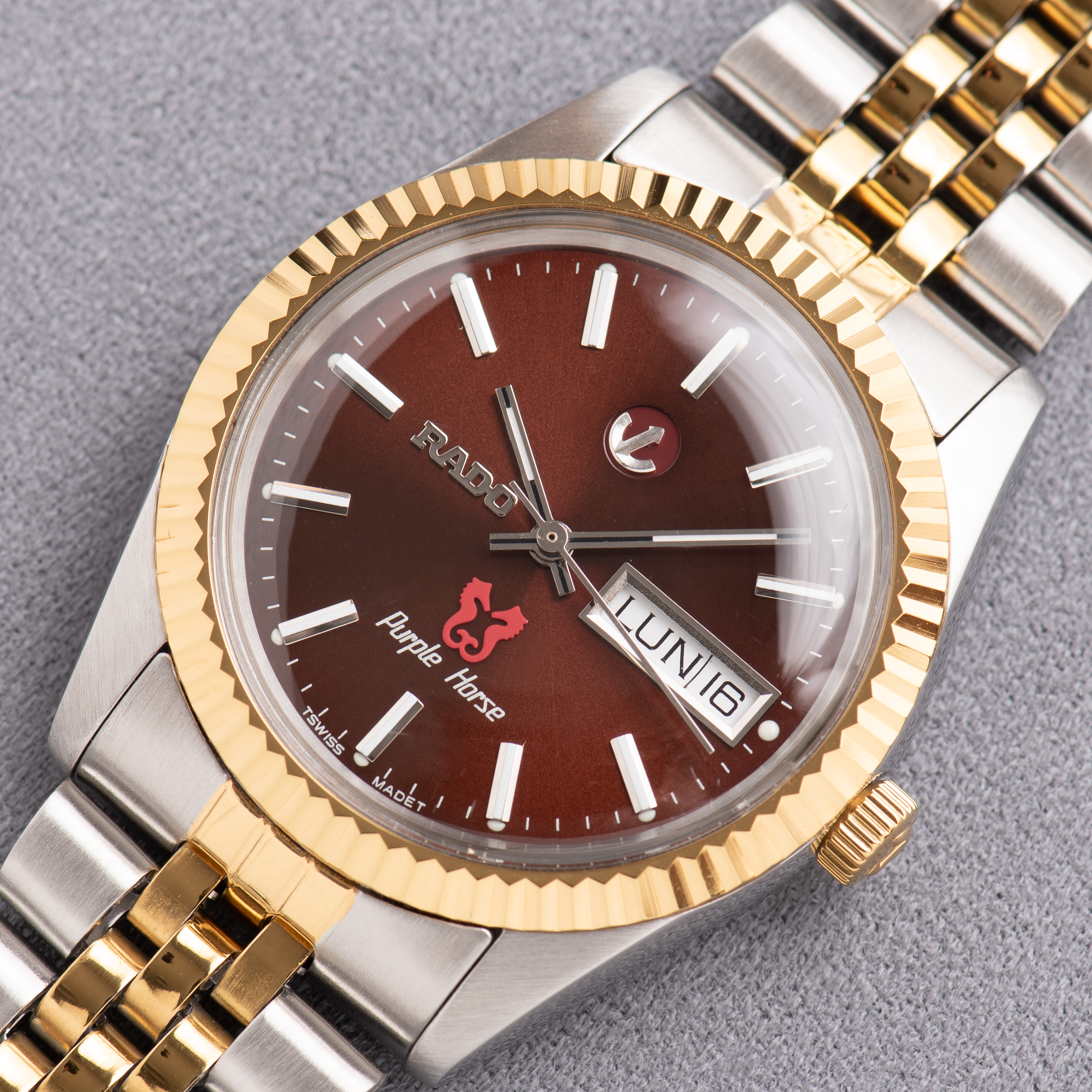Zicht op Rado Purple Horse Day-date Datejust Gold Plated/Staal Ref 636.3476.4 Nieuw