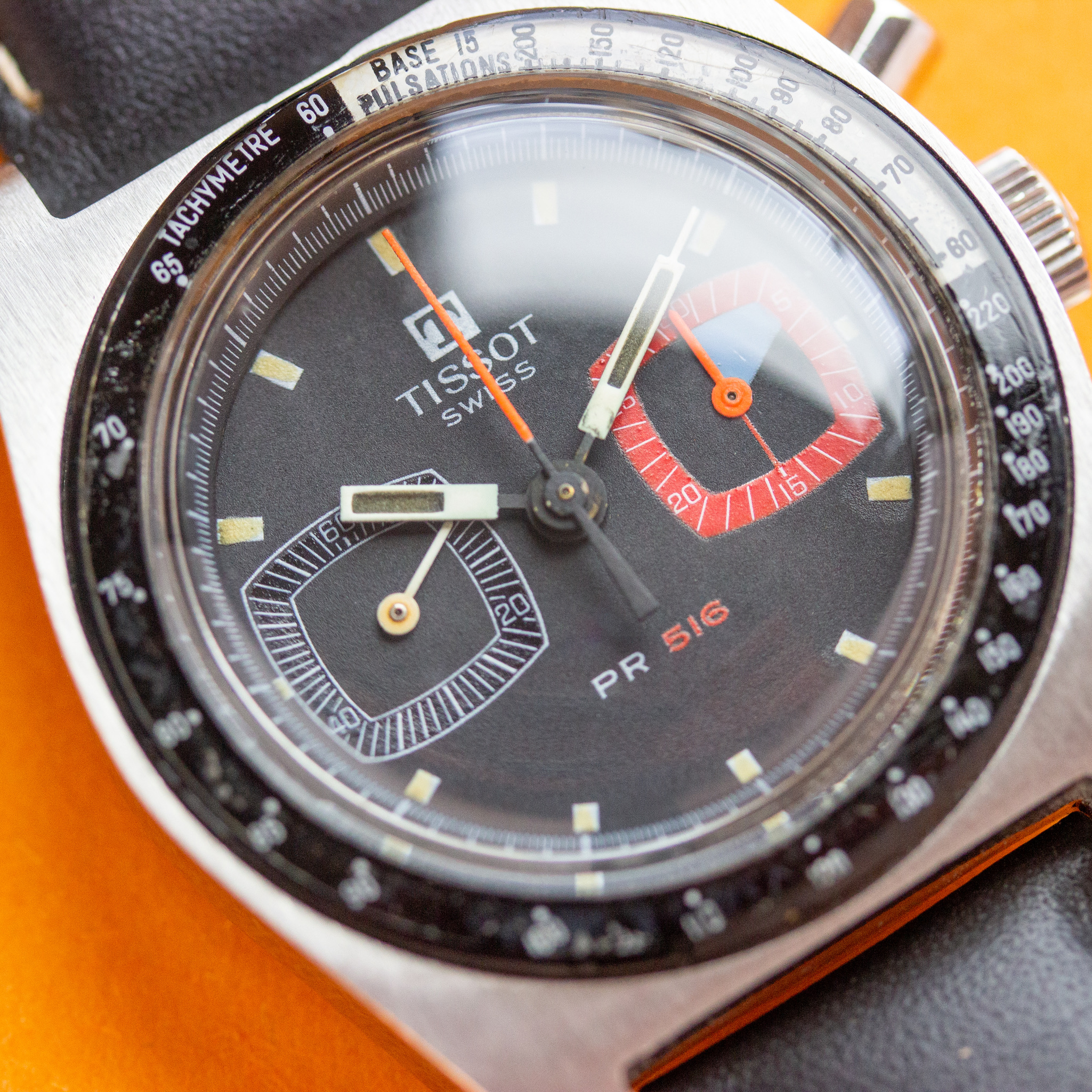 Vue de Tissot Swiss Chronographe PR 516 Lemania 872