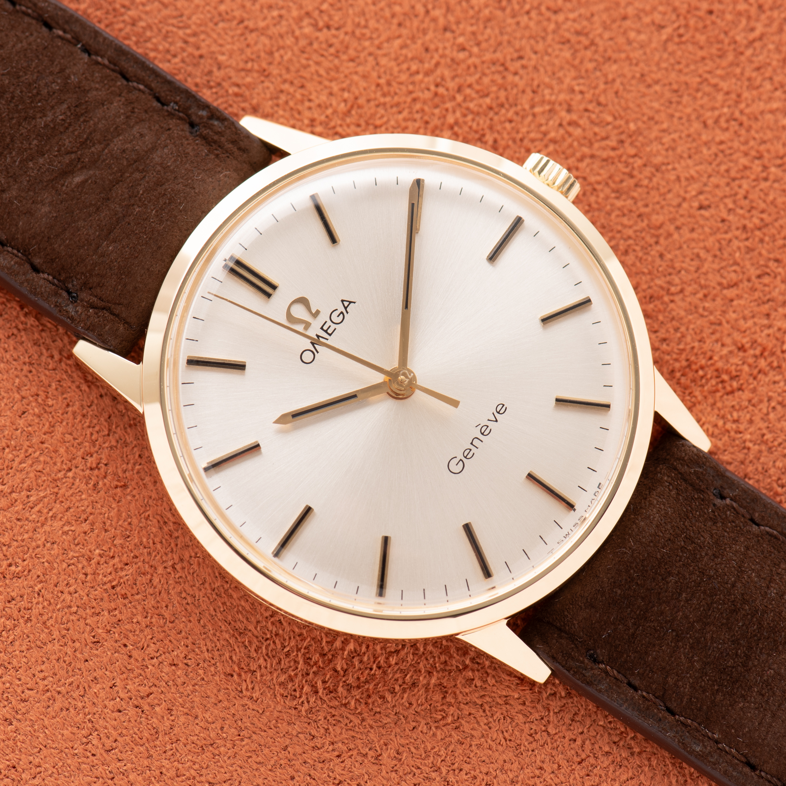 View of Omega Genève Dress Watch 14K Yellow Gold from 1970 Réf 131.041