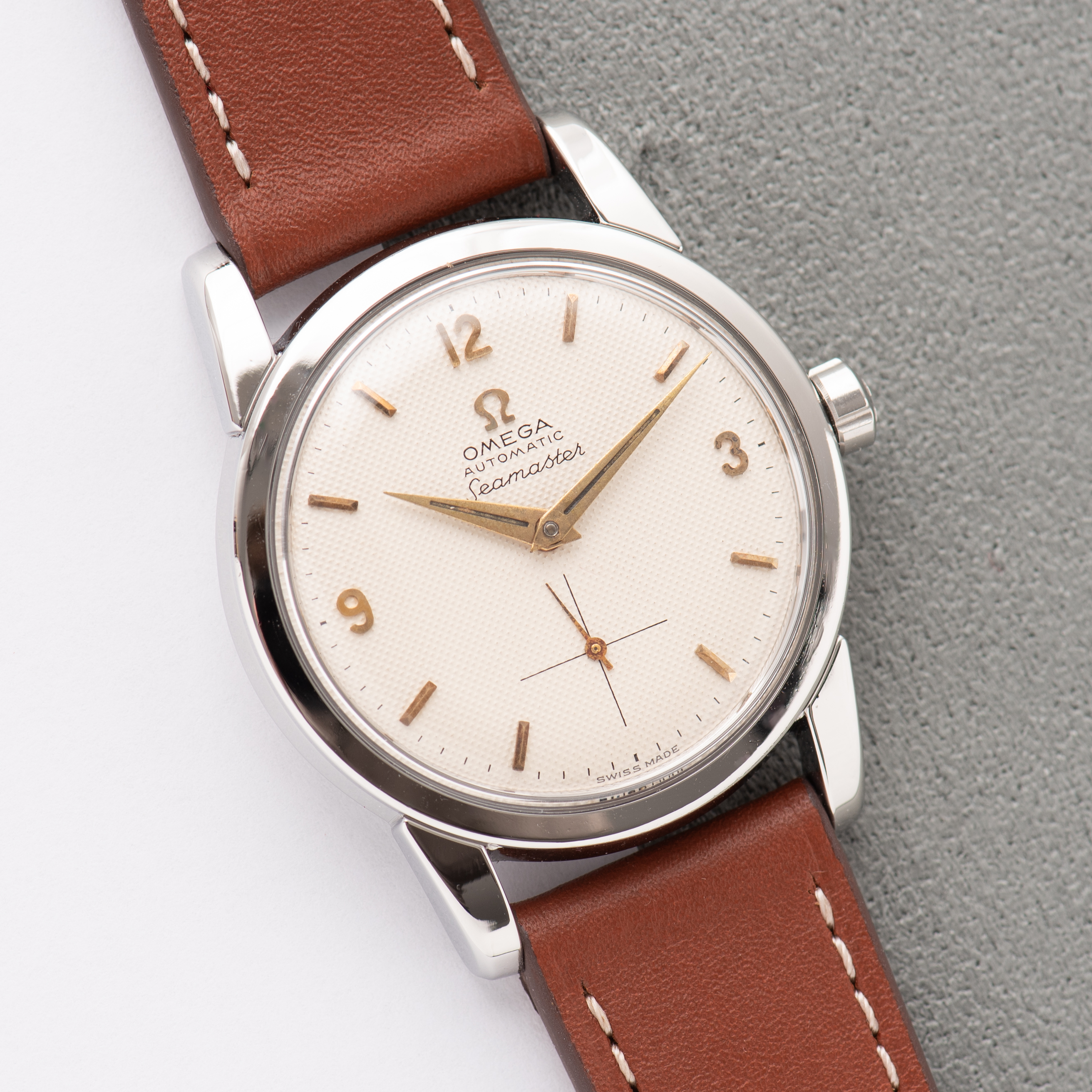 Zicht op Omega Automatic Seamaster HoneyComb Dial réf 2846 2 SC 2848 cal 491 from 1954