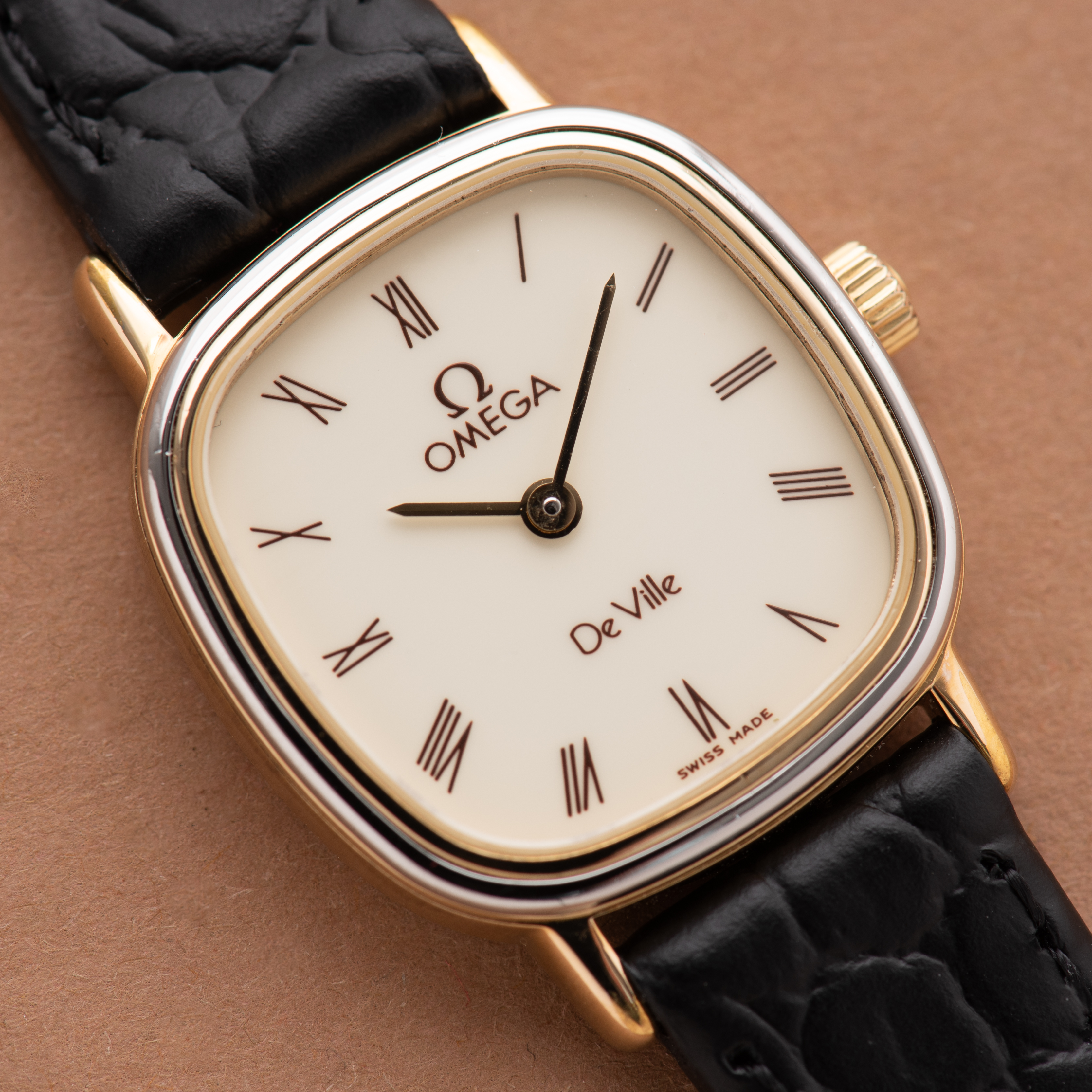 View of Omega De Ville mécanique Goldplated réf 5110579 from 1970'
