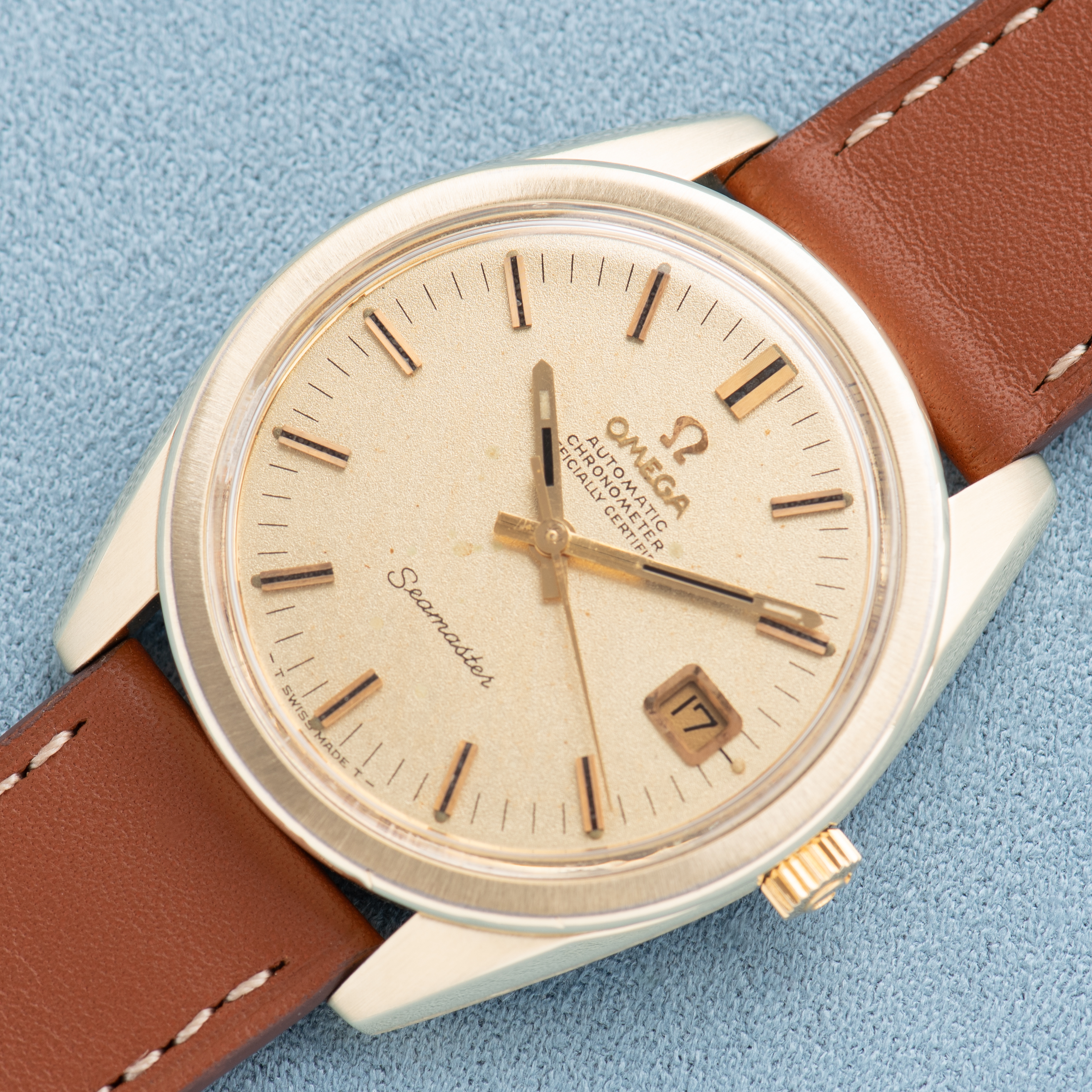 Zicht op Omega Automatic Chronometer Officialy Certified Seamaster ref 168.022/166.028