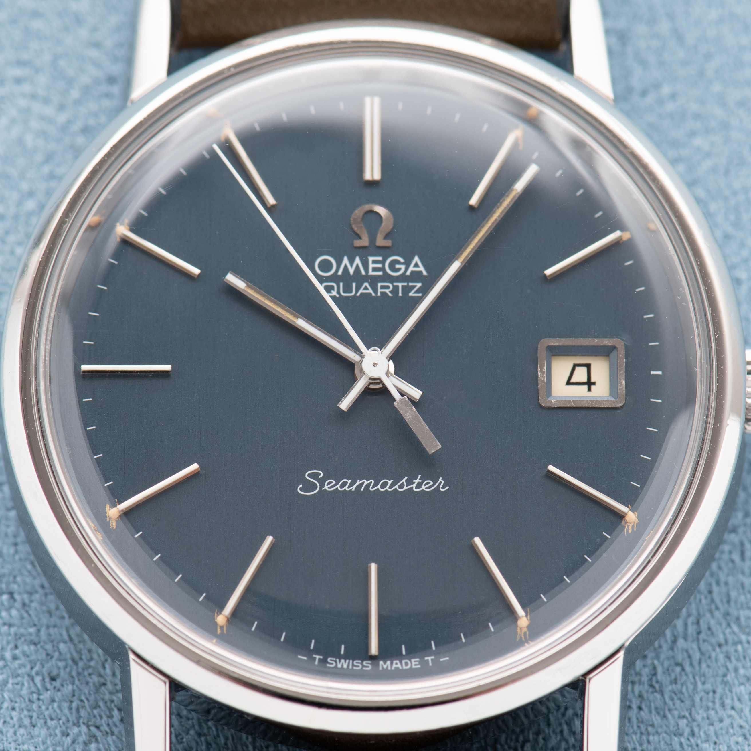 View of Omega Quartz Seamaster Date Blue Dial ref 196.0079 cal 1342 from 1977
