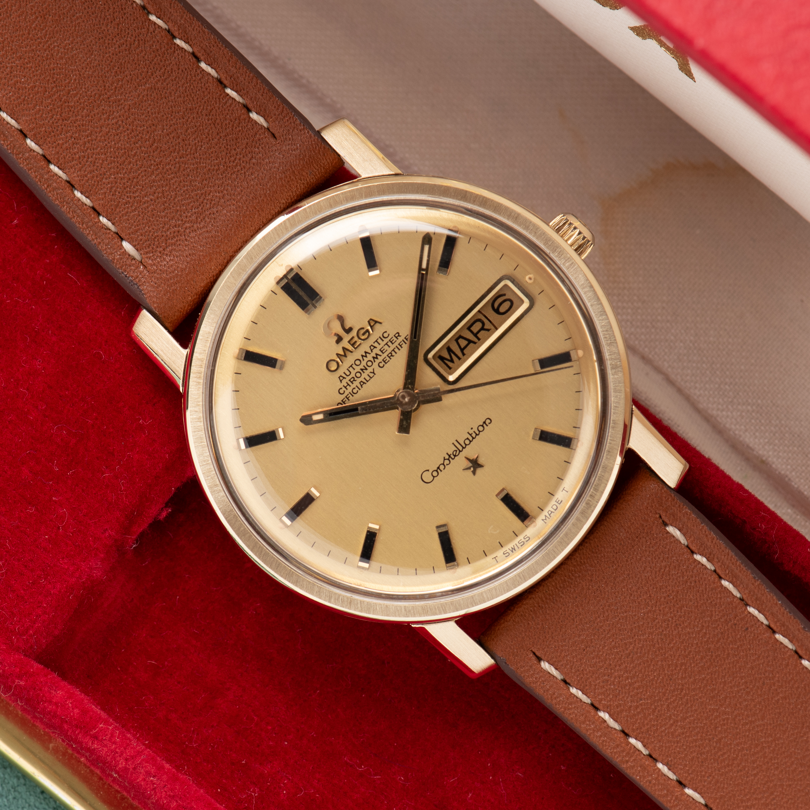 Zicht op Omega Constellation Automatic Chronometer Day-Date – Réf. 168.016 – 1969