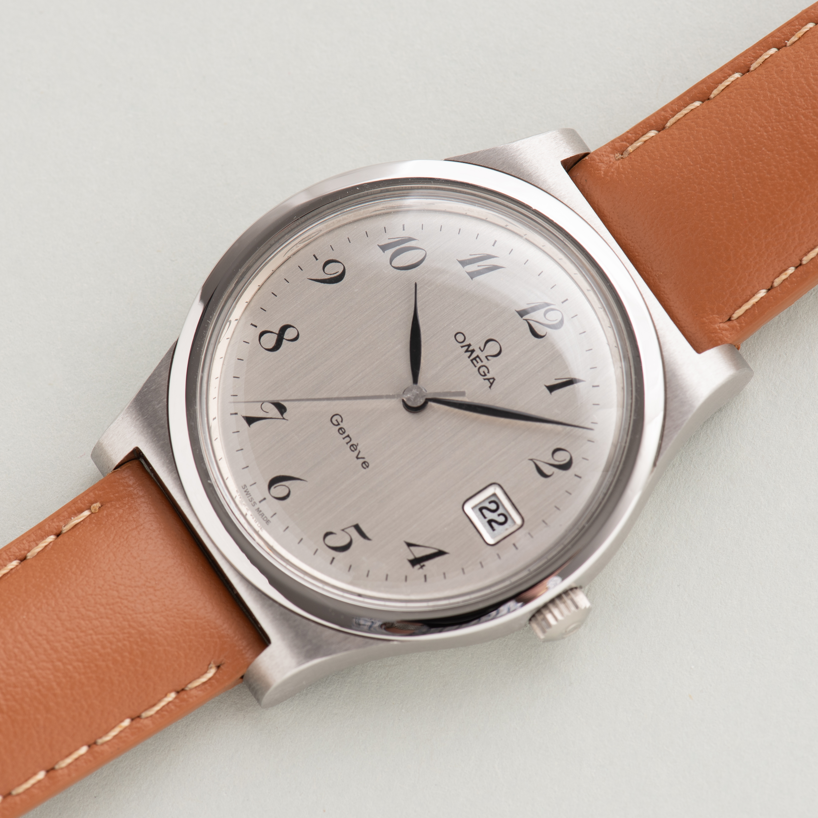 Vue de Omega Genève Mécanique Date Breguet Dial Réf 136.0102 from 1972