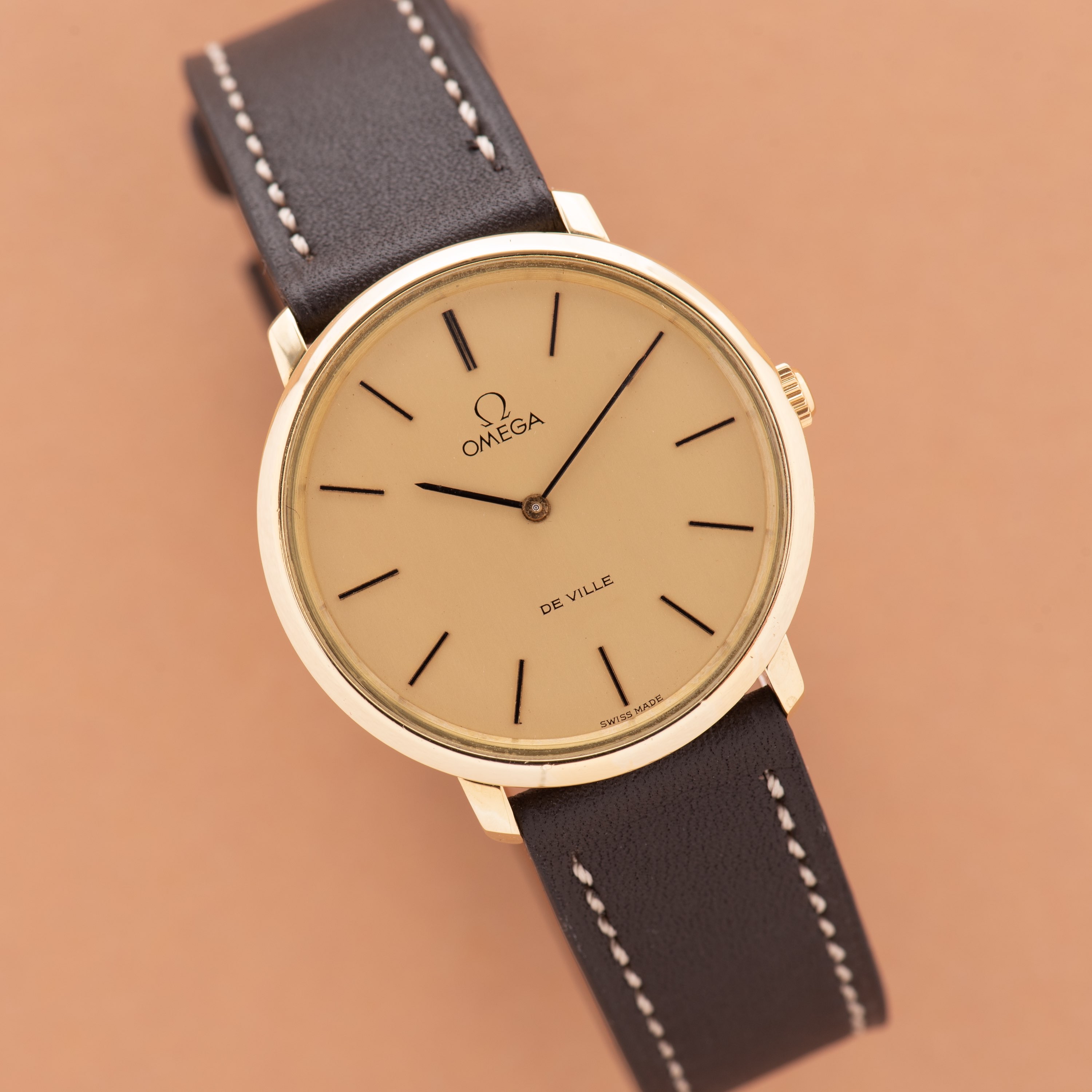 Zicht op Omega De Ville Jurk Horloge verguld Ref 111.0107 uit 1971