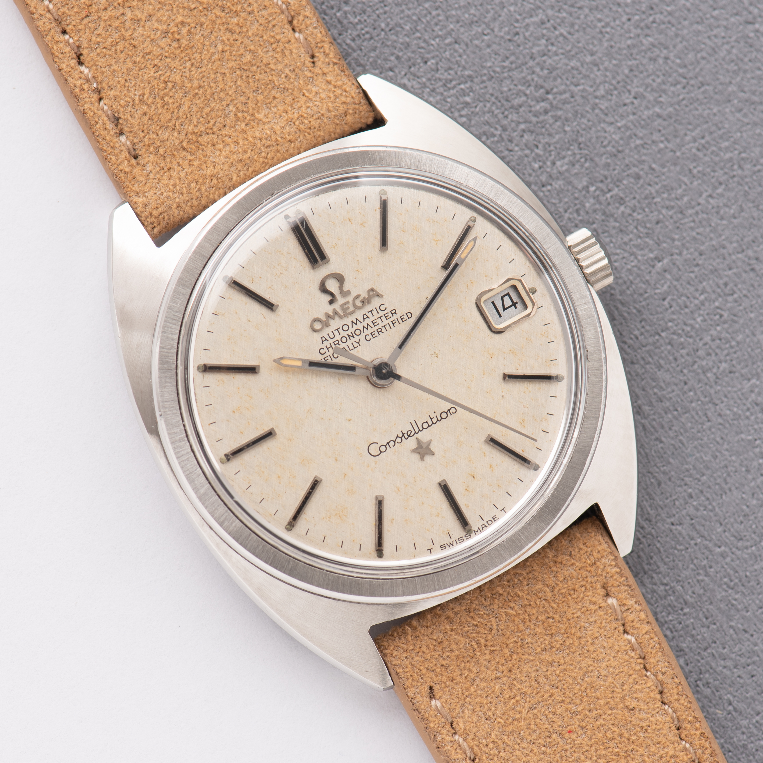 Zicht op Omega Automatische Chronometer Constellatie "Linnen wijzerplaat" Ref 168.017 Cal 564