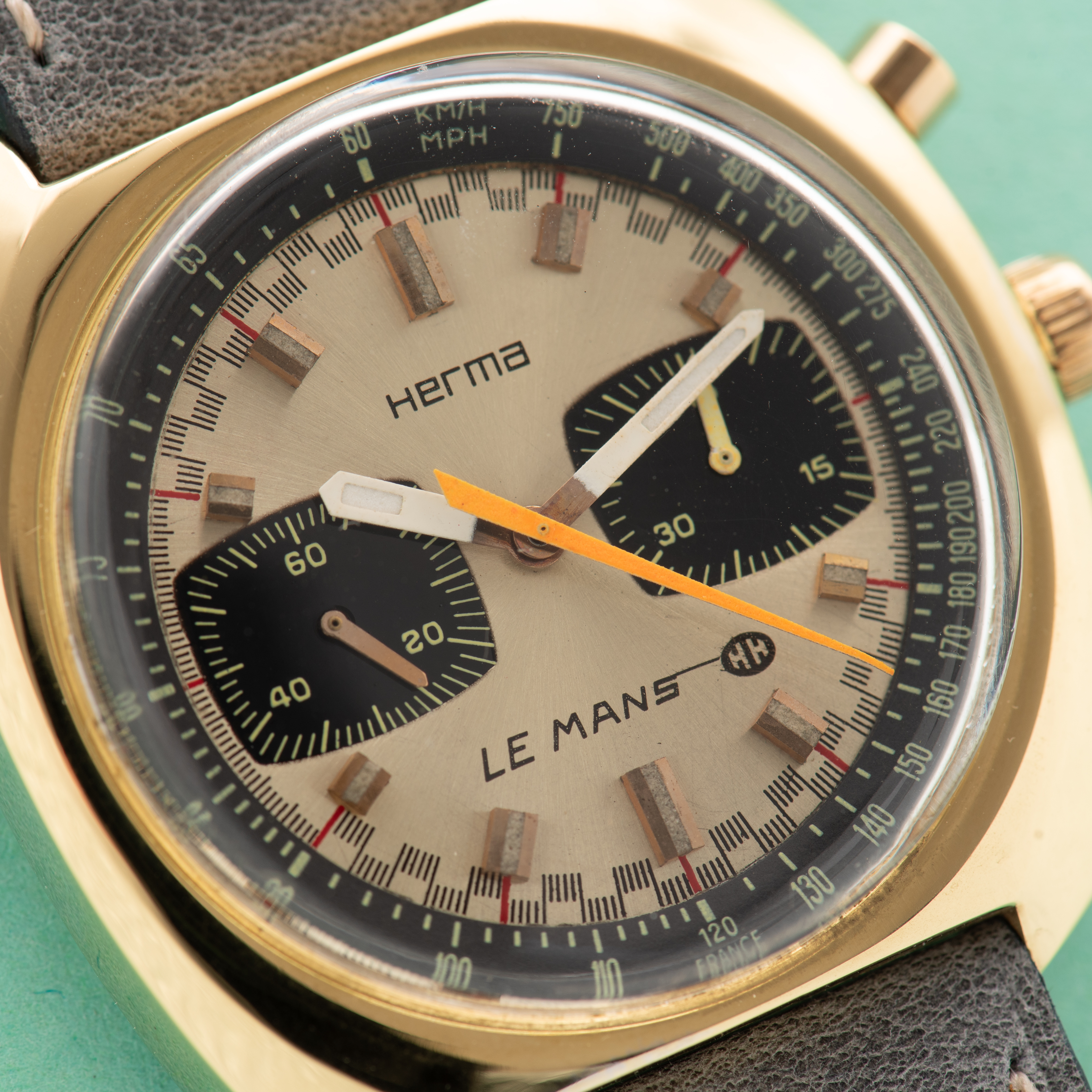 Vue de Herma Le Mans Chronographe Valjoux 7733