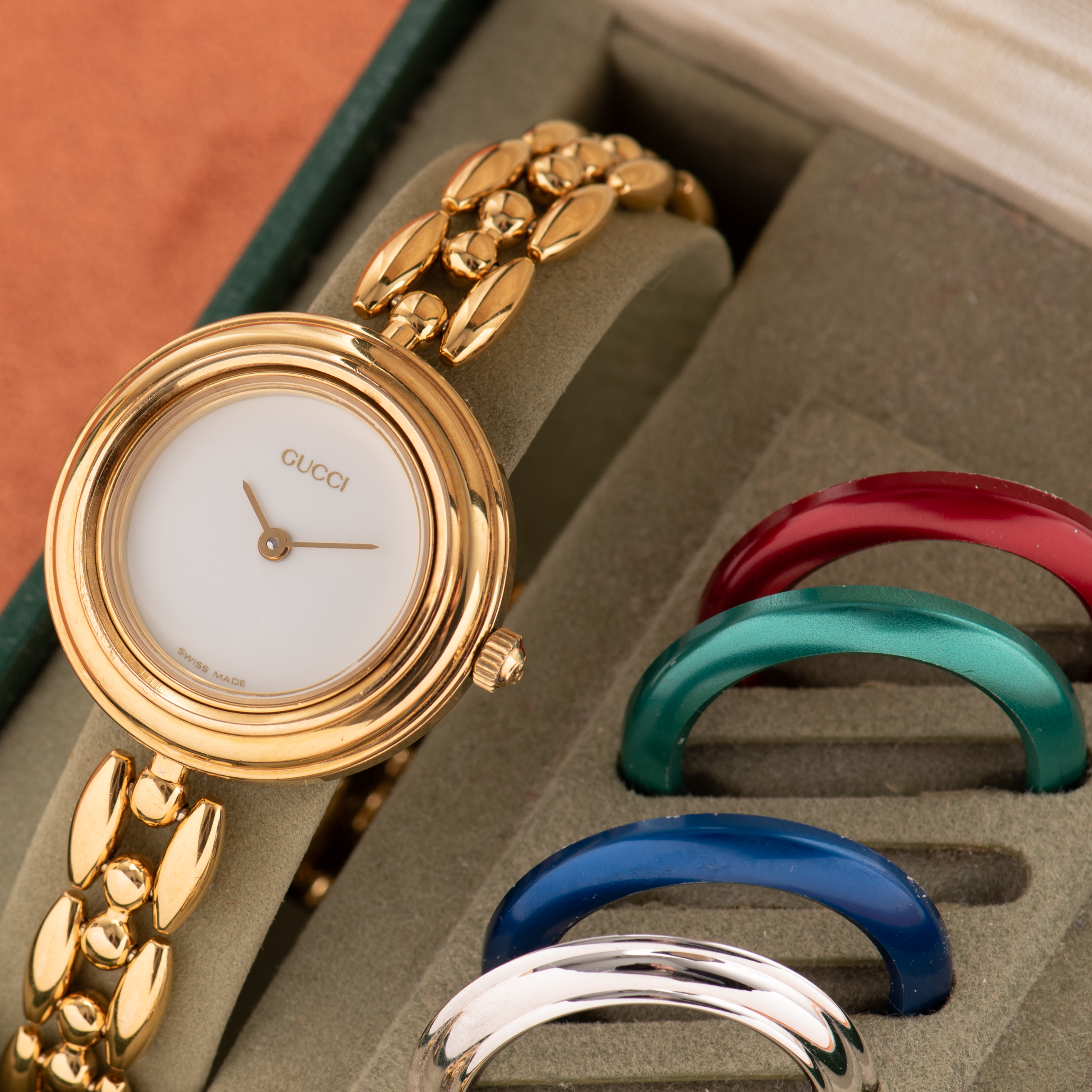 View of Gucci Change Bezel 5 Colors Ref 11/12.2 FULL SET 1994