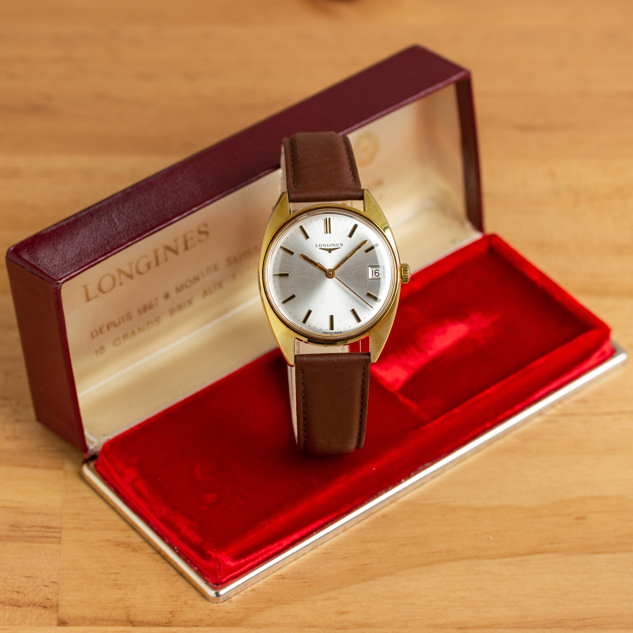 Zicht op Longines mécanique cal 286 Swiss Made Réf 7913