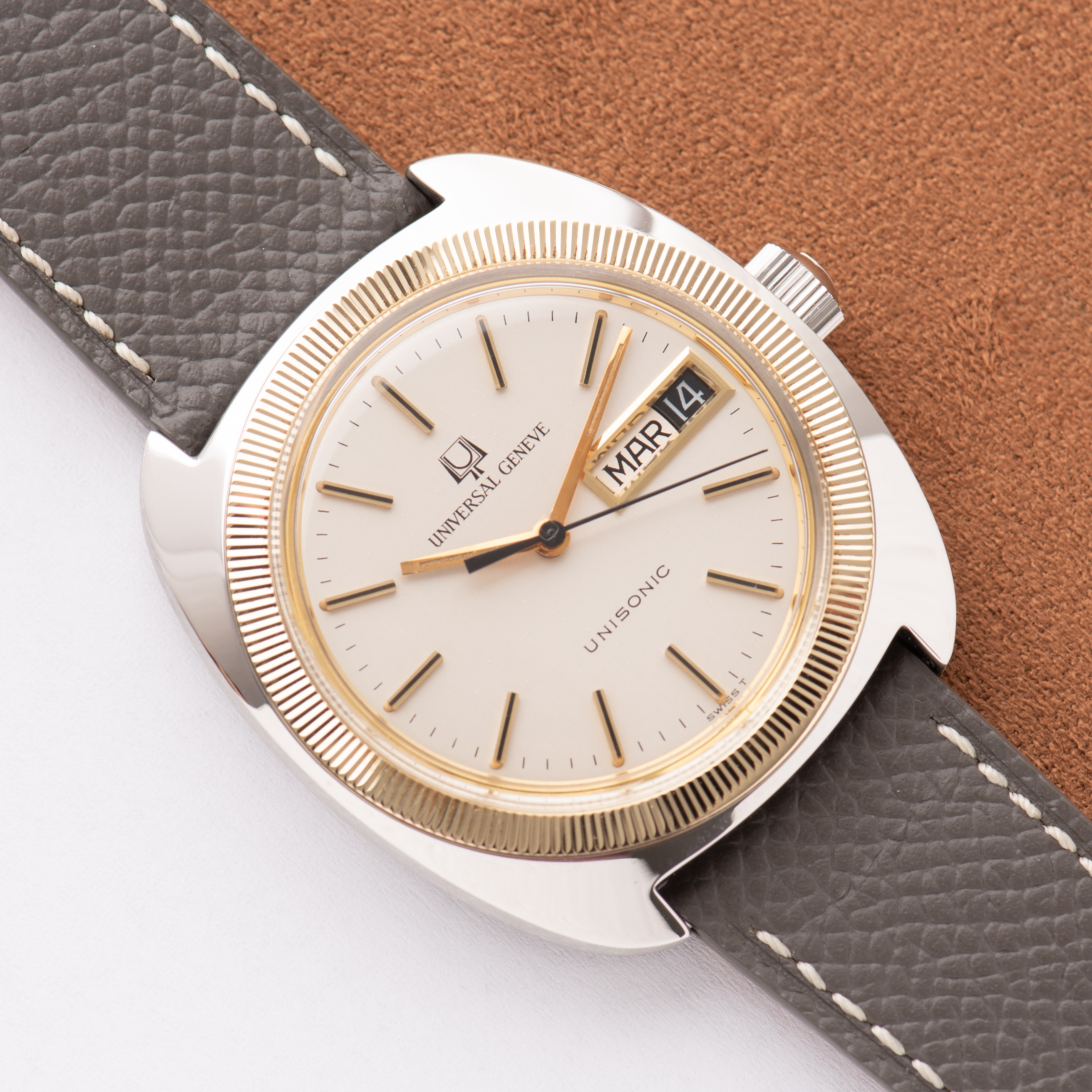 View of Universal Geneva Unisonic day-date Like New Ref 853102