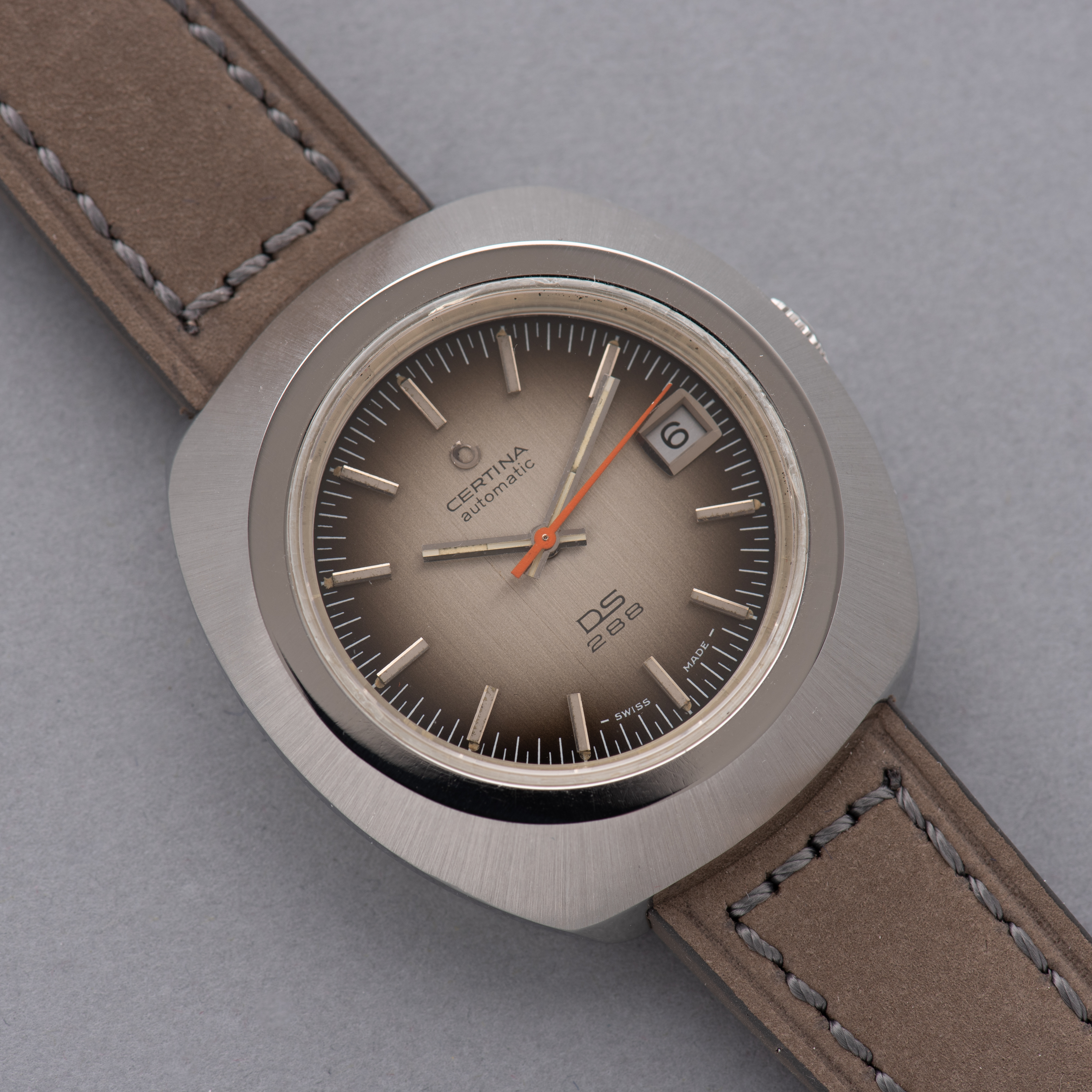 Vue de Certina Automatic DS 288 réf 346825 cal 25-681