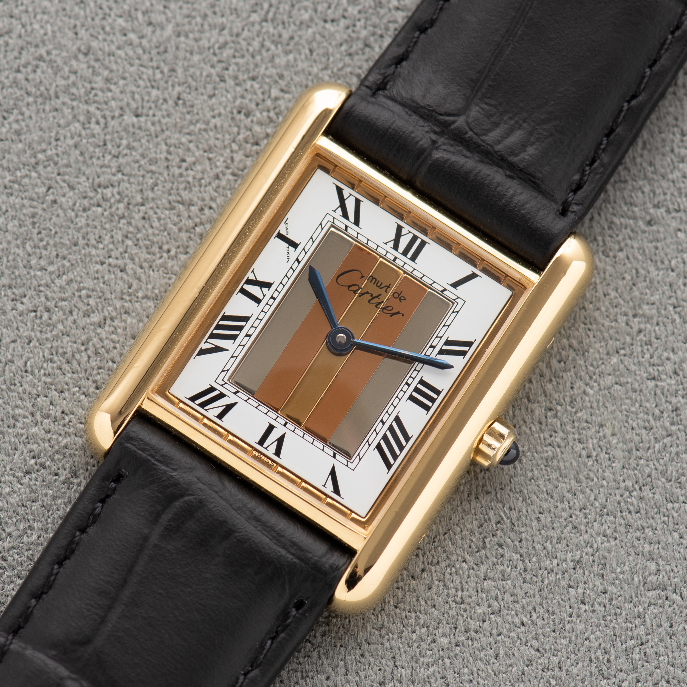 Vue de Cartier Tank De Must Vermeil GM Trinity dial from 1980-90
