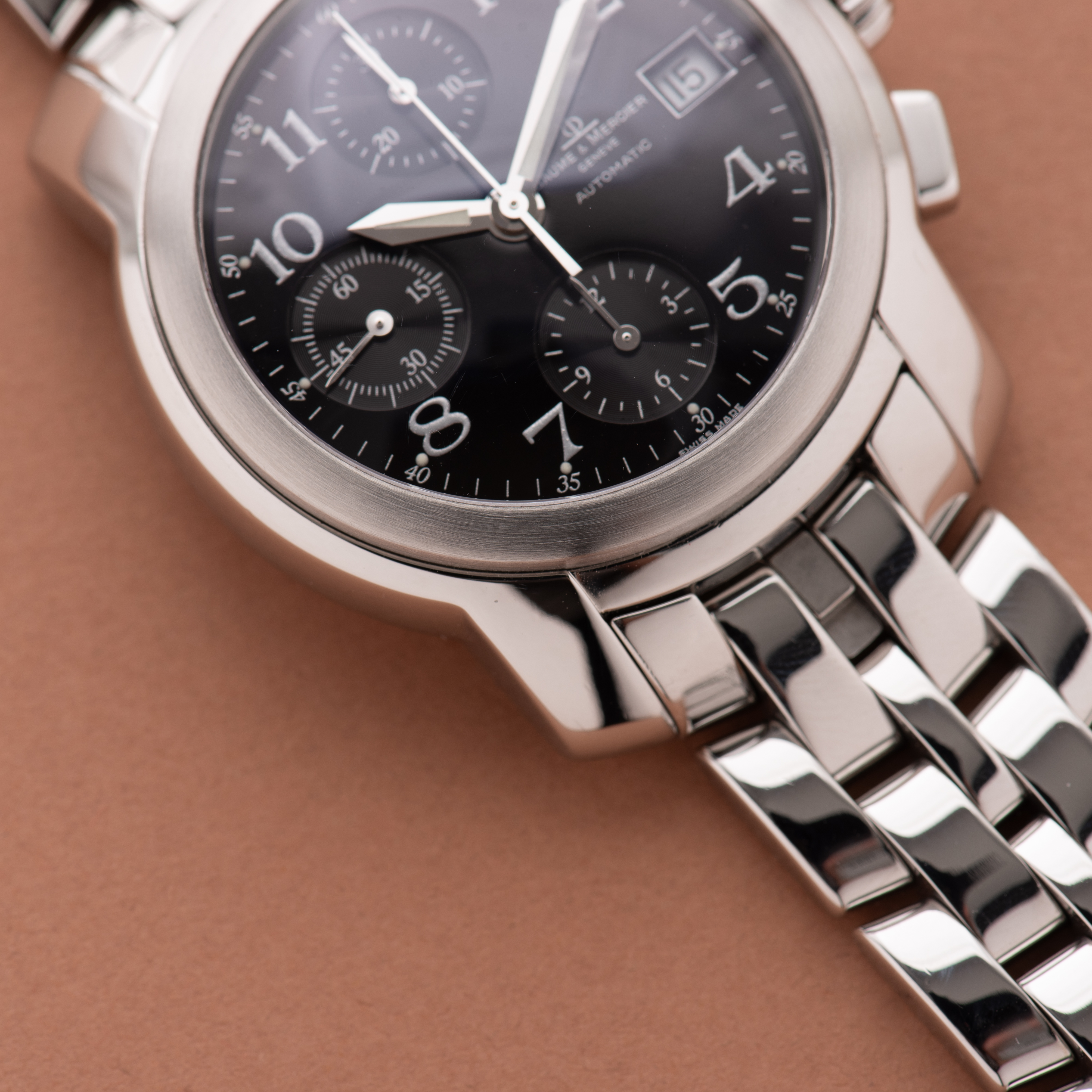 Zicht op Baume & Mercier Genève Capeland Chronographe Valjoux 7750