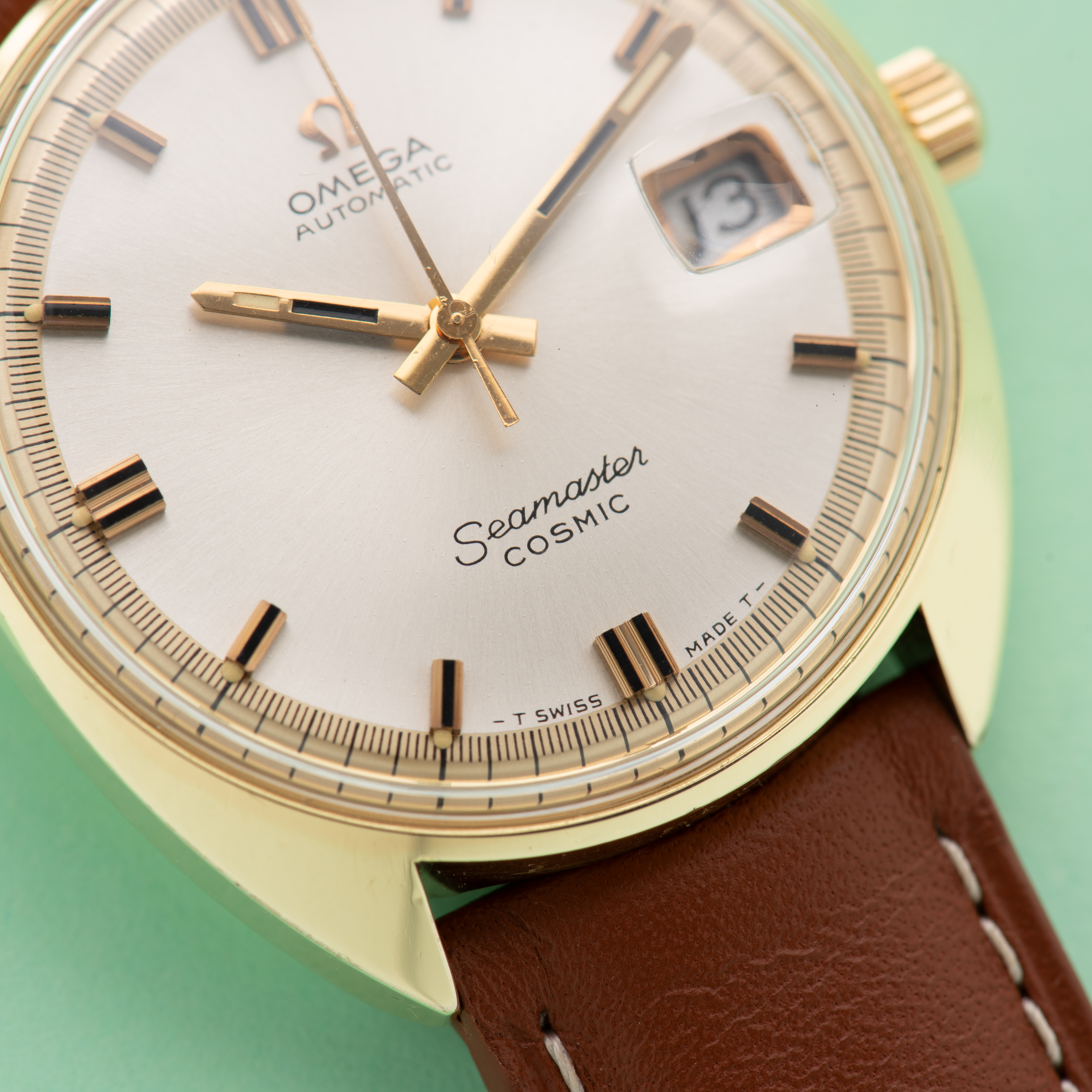 View of Omega Automatic Seamaster Cosmic réf 166.026 from 1968