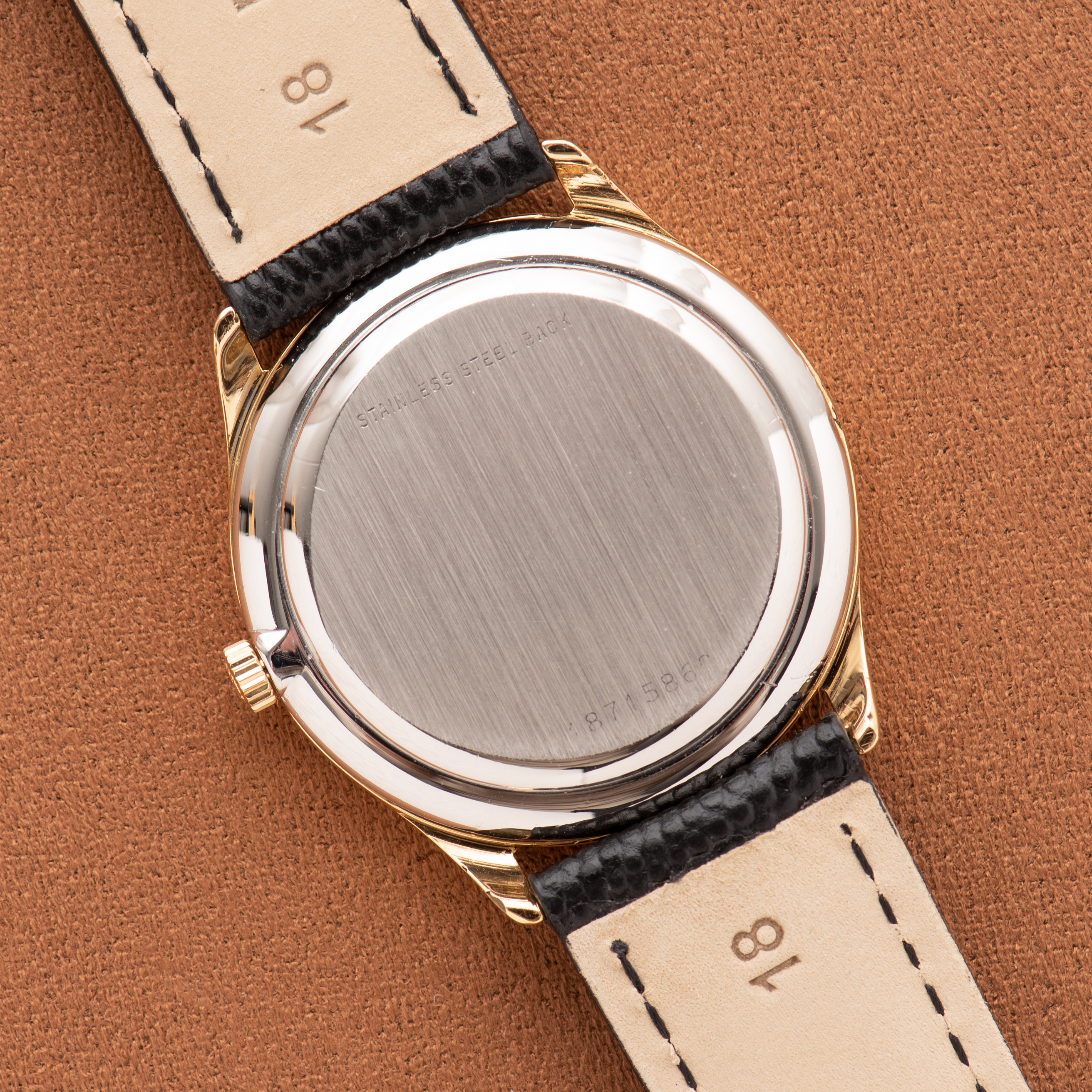 View of Automatic Longines "Linen Gold Dial" ref 4184 994 from 1970