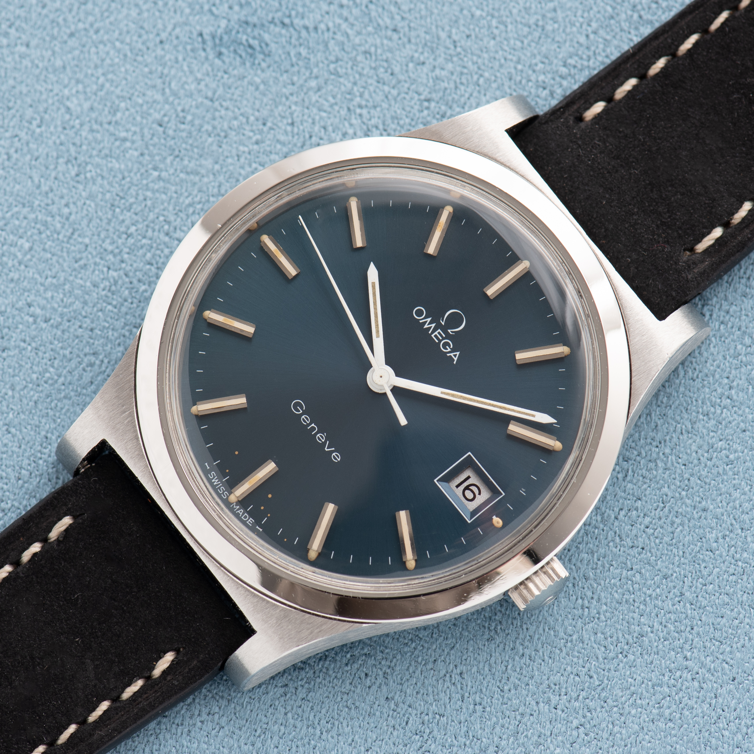 Vue de Omega Genève Date Blue Dial Cal 1030 Réf 136.0102 from 1975