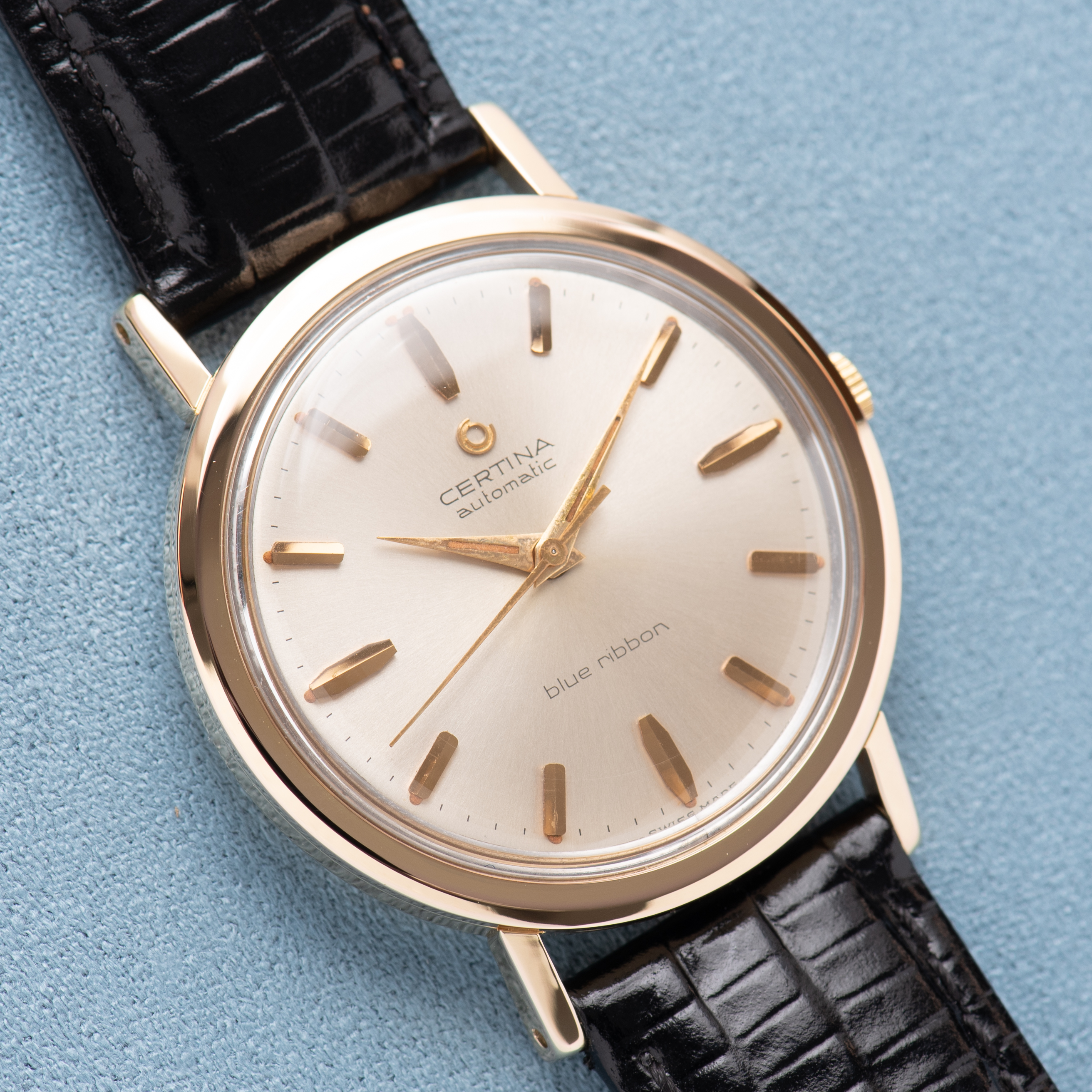 Vue de Certina Automatic Blue Ribbon Gold Capped/Steel from 1970 réf 5606 103