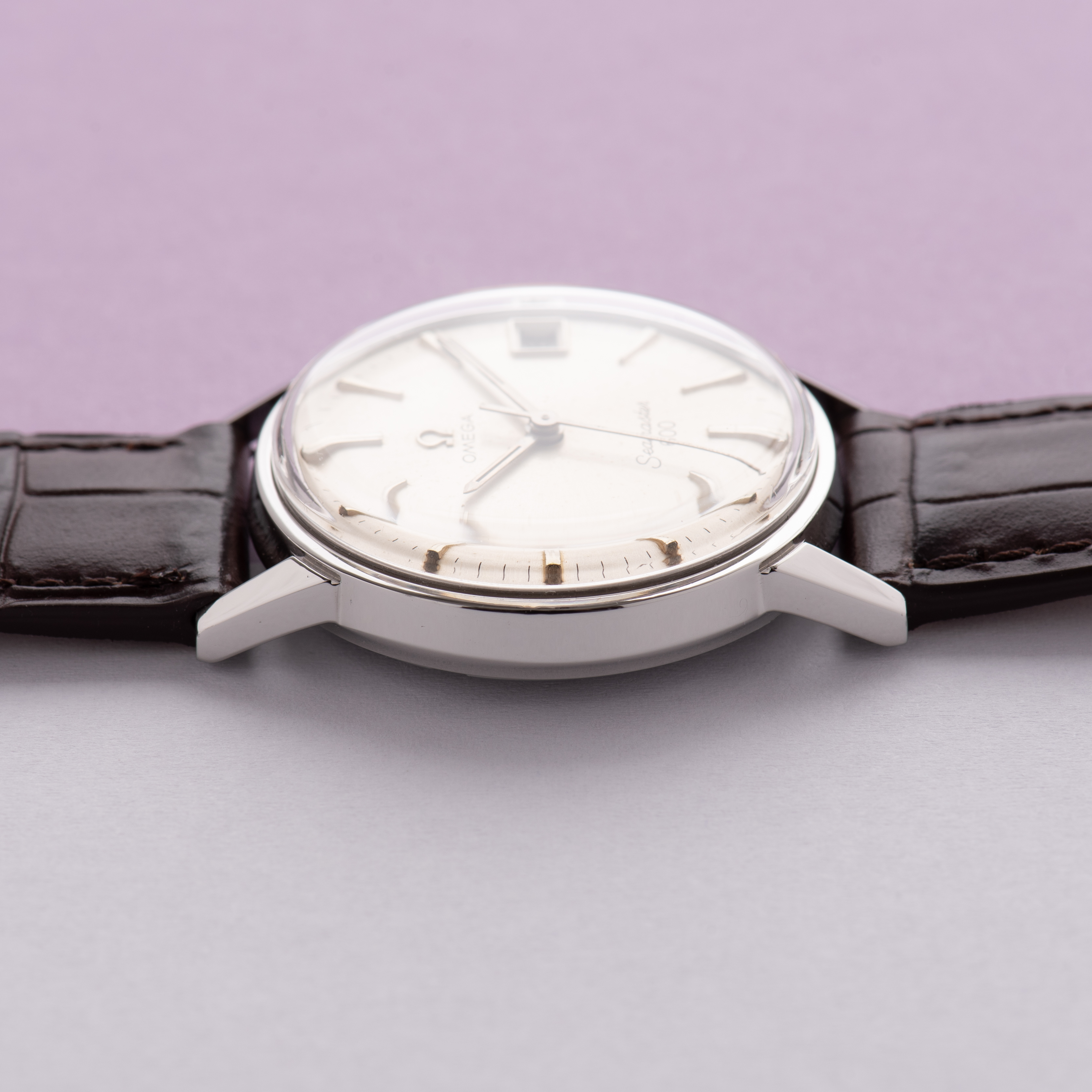 View of Omega Seamaster 600 réf 136.012 from 1964