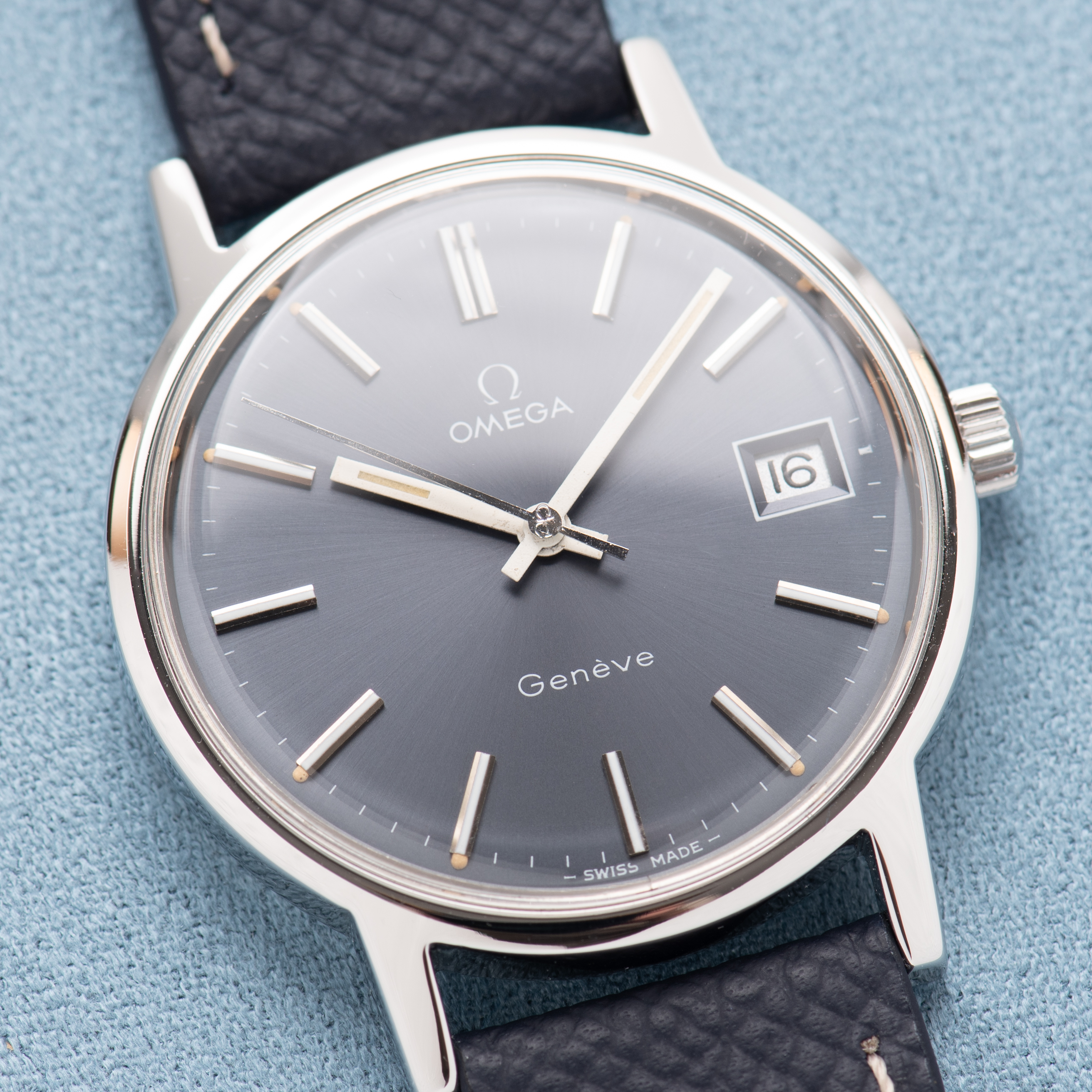 View of Omega Genève Date Blue dial réf 136.0104 from 1974