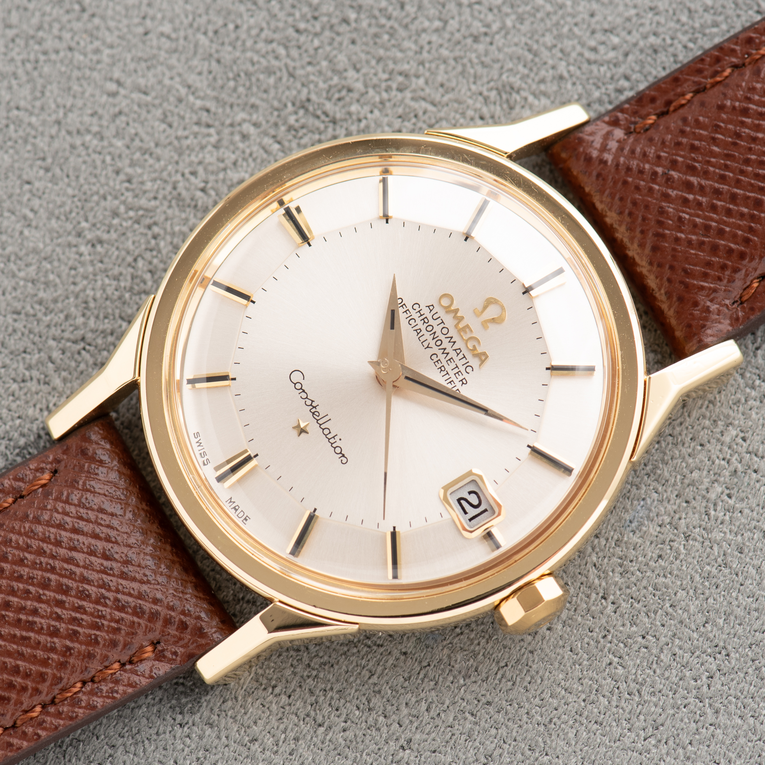 View of Omega Constellation Pie Pan 18K Gold 18K Automatic from 1967 ref 168.005