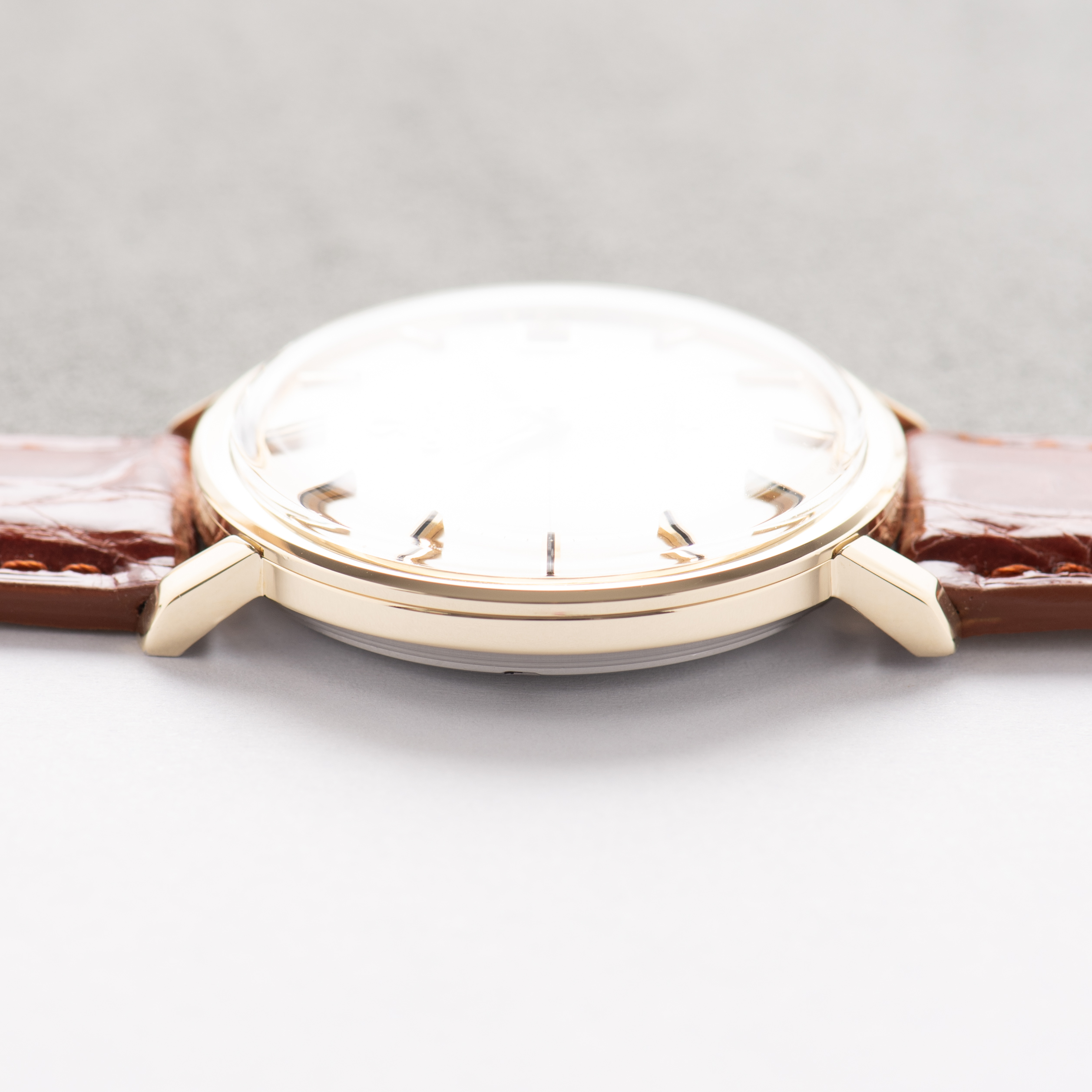 Zicht op Omega Automatic Chronometer Constellation Pie Pan Réf 168.004 from 1964