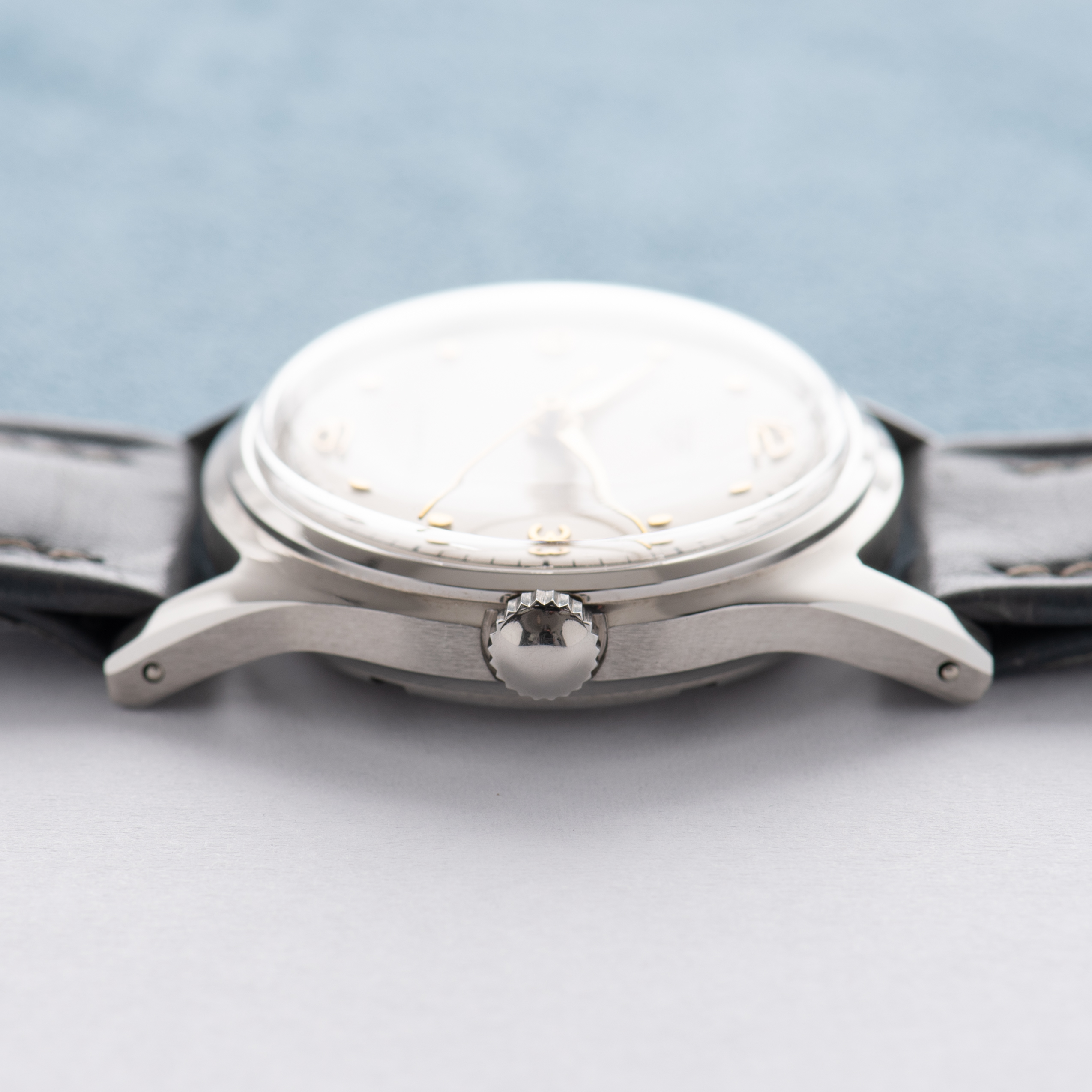 Vue de Heuer Automatic New Old Stock Crème Dial AS1230 from 1950