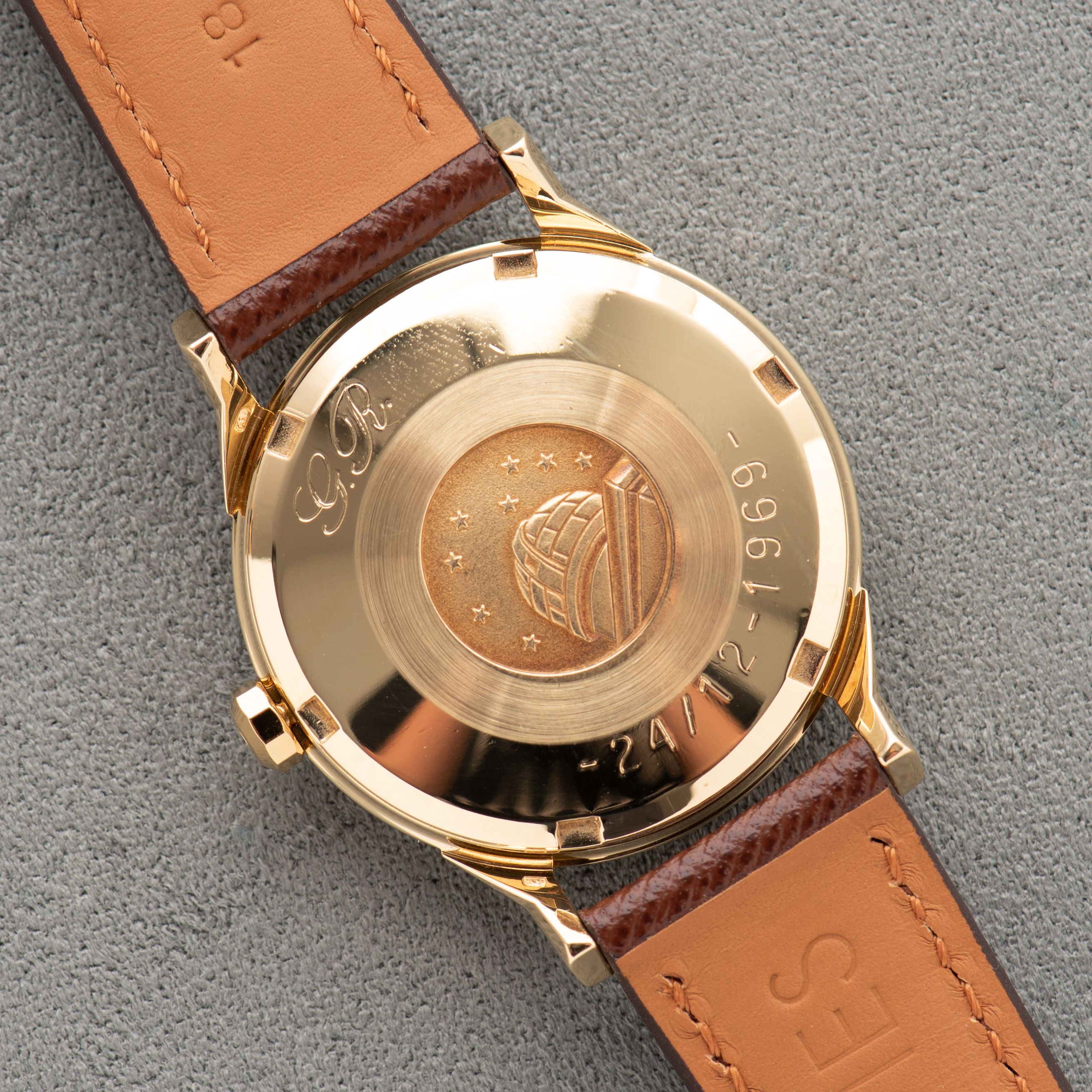 View of Omega Constellation Pie Pan 18K Gold 18K Automatic from 1967 ref 168.005