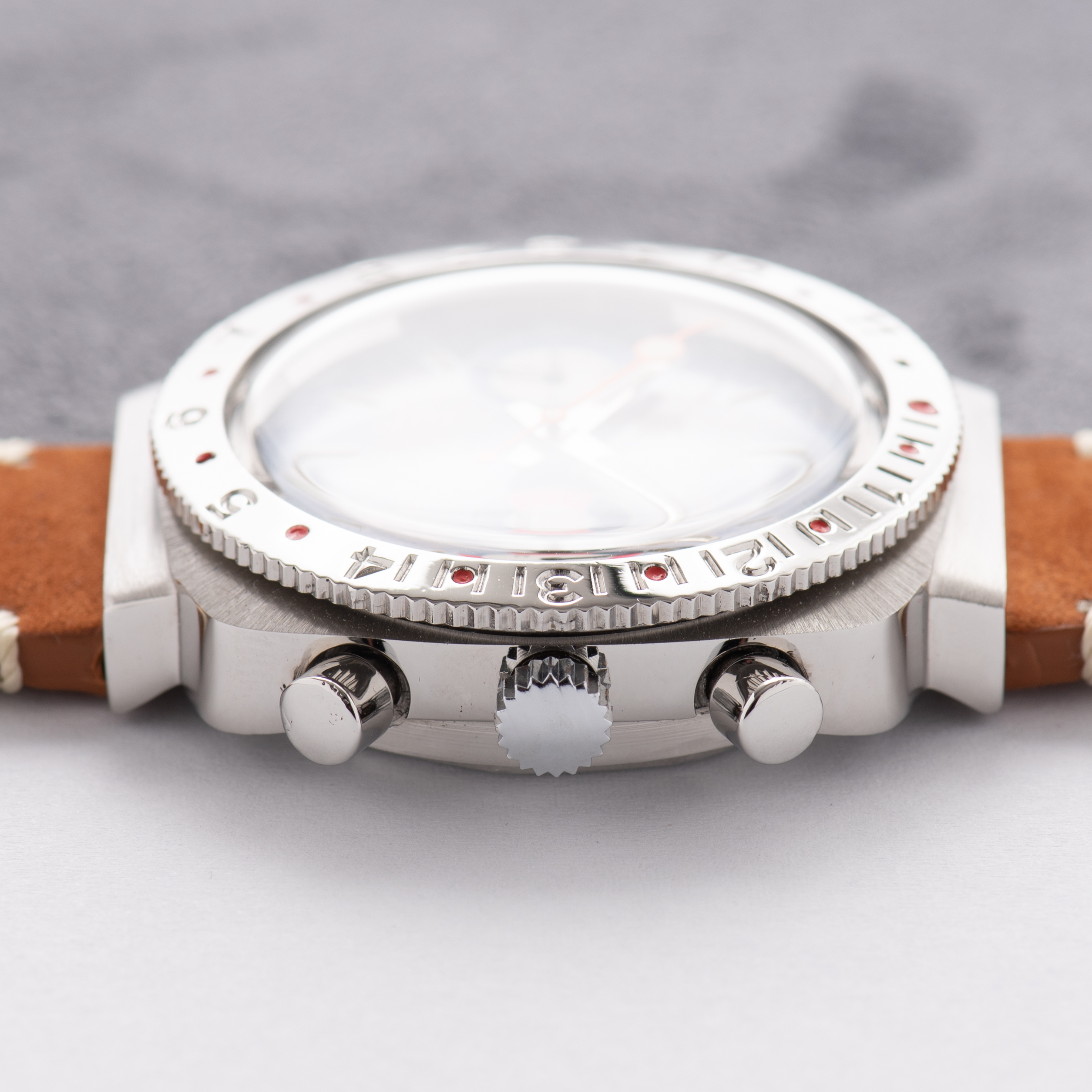 Vue de Pontiac *** Jumping Chronographe Valjoux 7733 from 70'