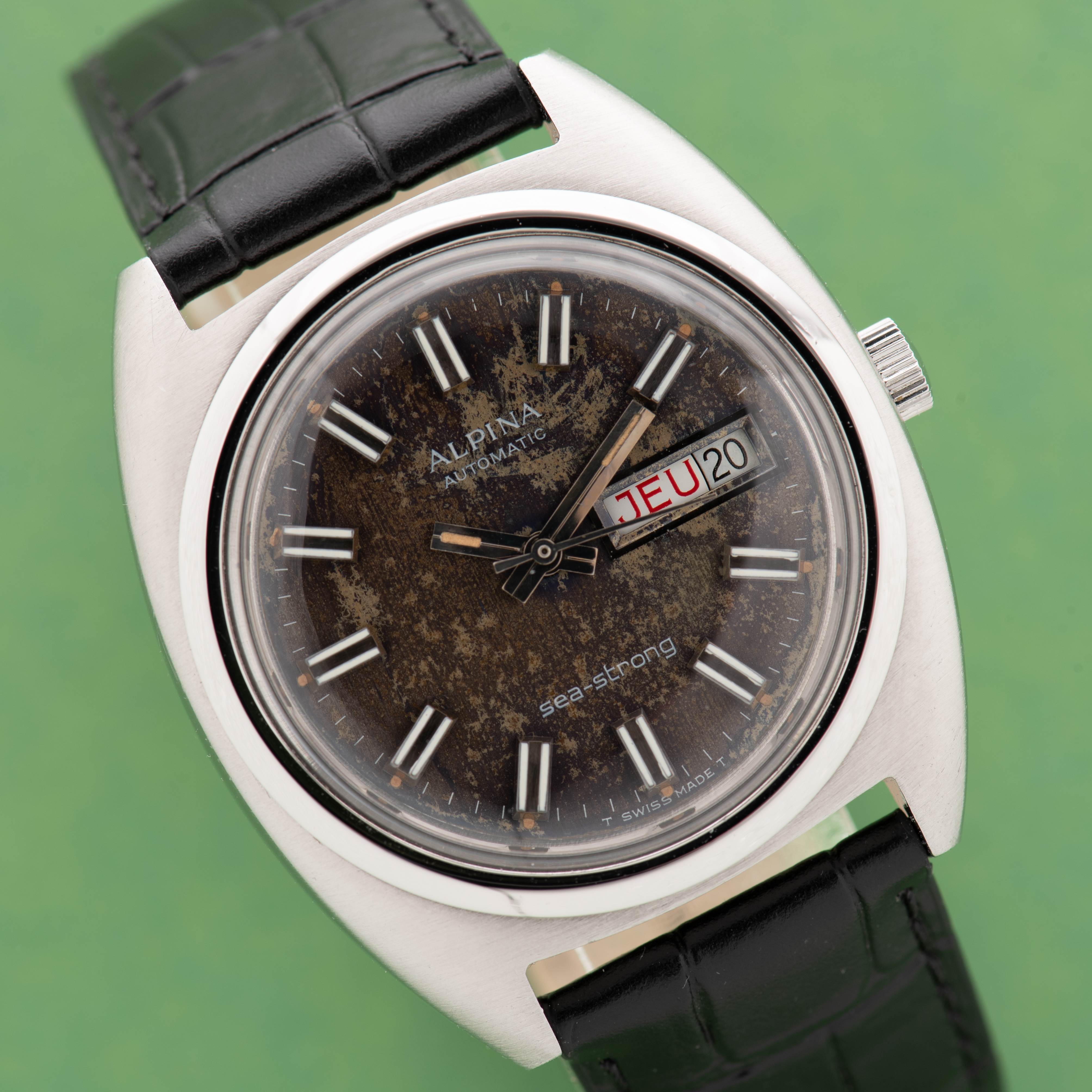 Vue de Alpina Automatic Seastrong day-date ETA 2780