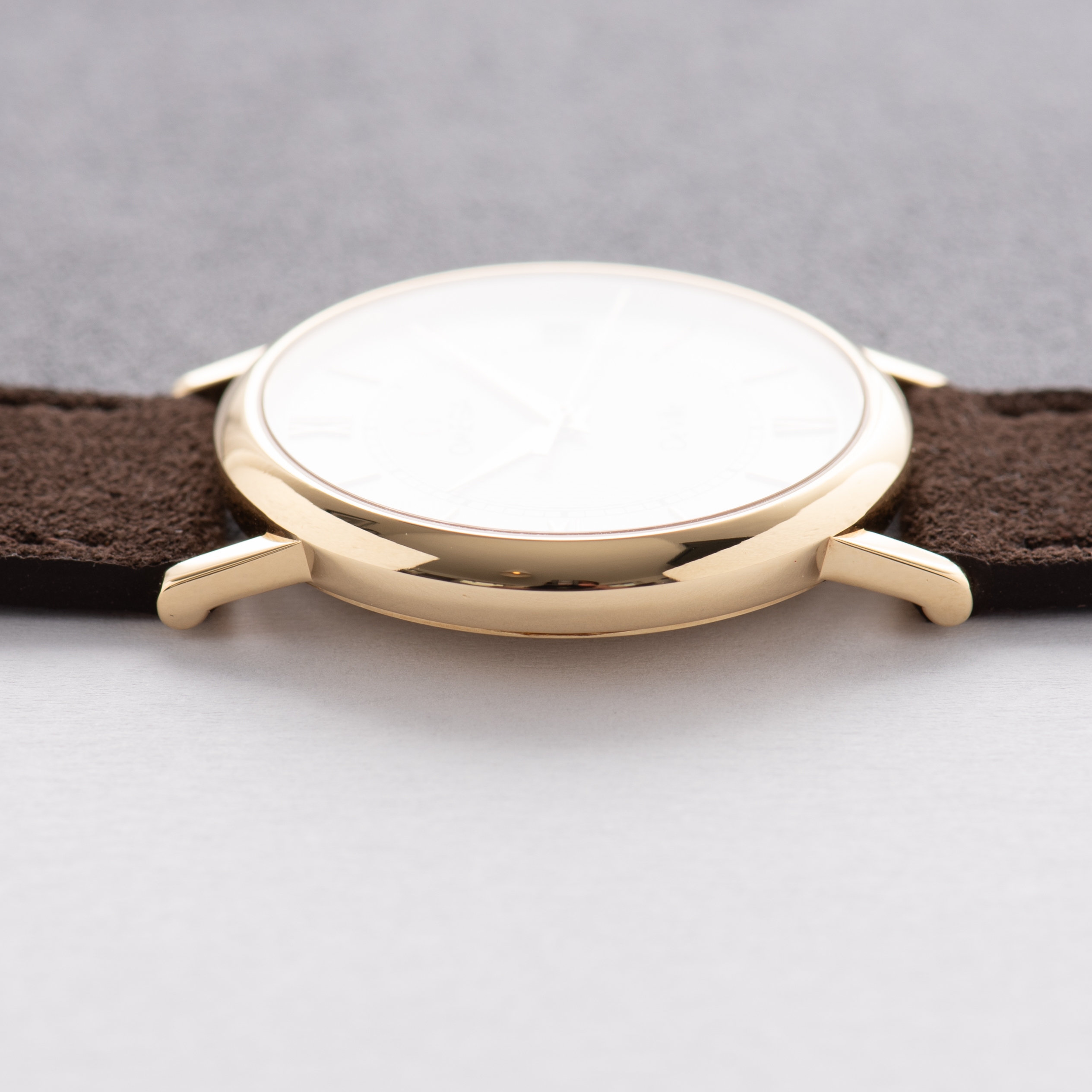 Vue de Omega De Ville Prestige Quartz Gold 18k Réf 196.2432 from 1998