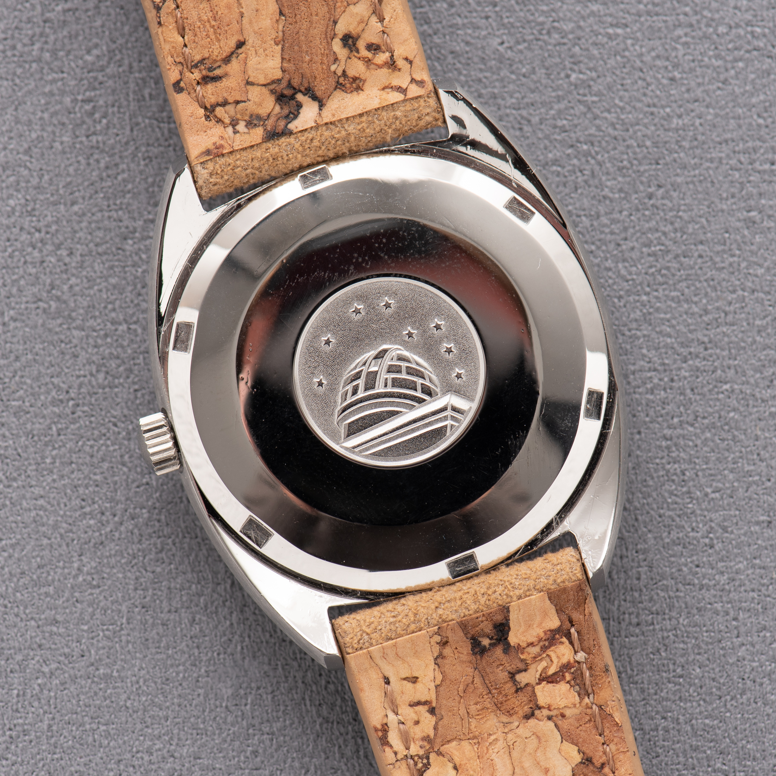 Zicht op Omega Automatische Chronometer Constellatie "Linnen wijzerplaat" Ref 168.017 Cal 564