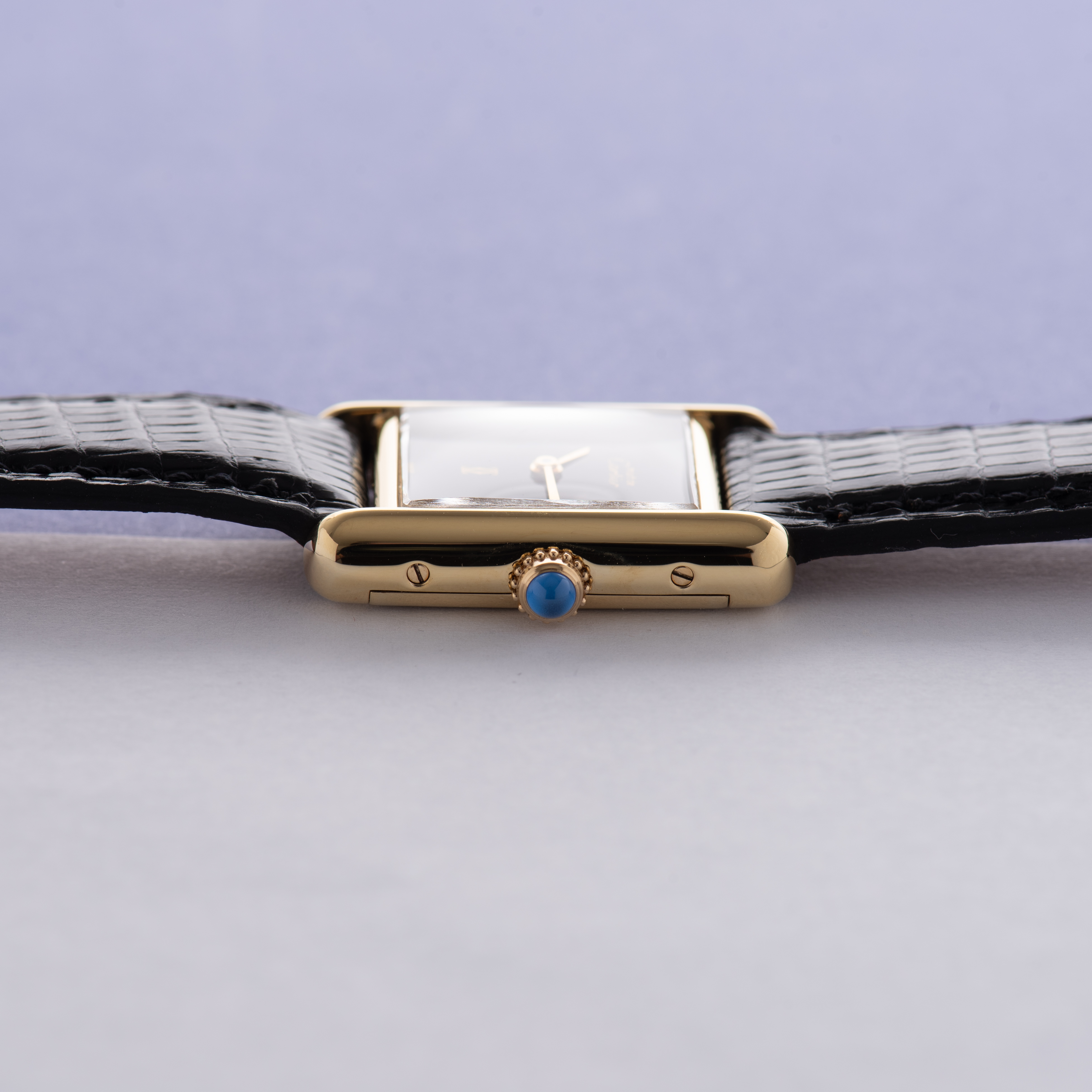 Zicht op Cartier Must de Tank de Must Vermeil PM Caramel-Brun/Black Dial