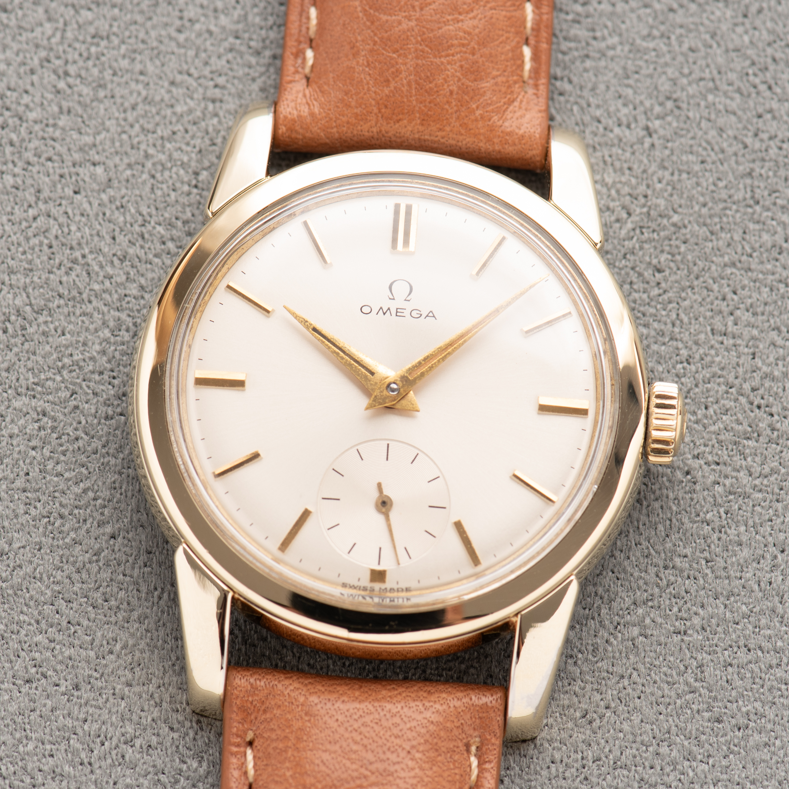 Vue de Omega Seamaster Petite Seconde « Beefy Lugs » – Réf. 2759-3 SC 2761 – 1956