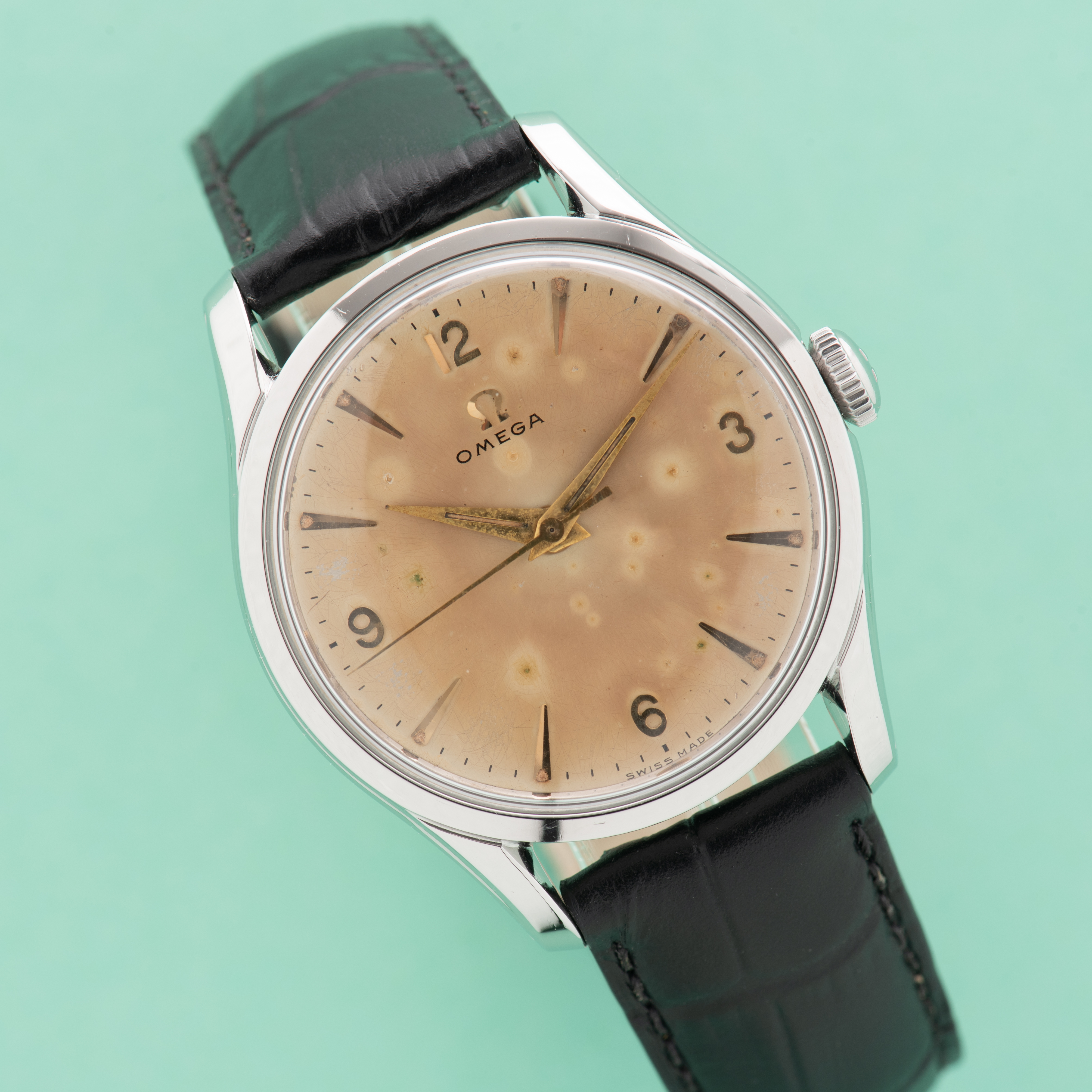View of Omega Dress Cal 283 réf 2640-9 SC from 1952