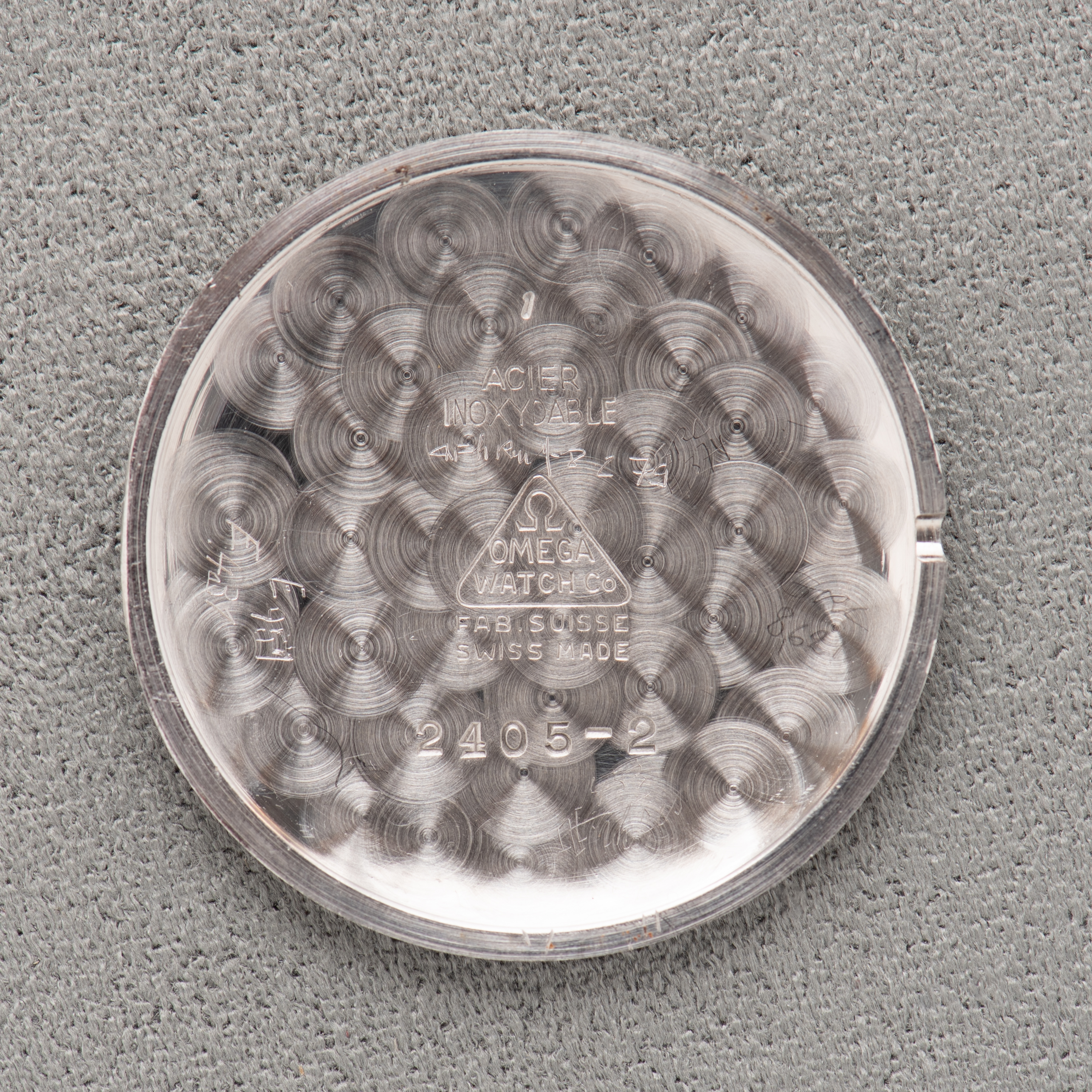View of Omega Dress Watch Steel réf 2405-2 from 1944