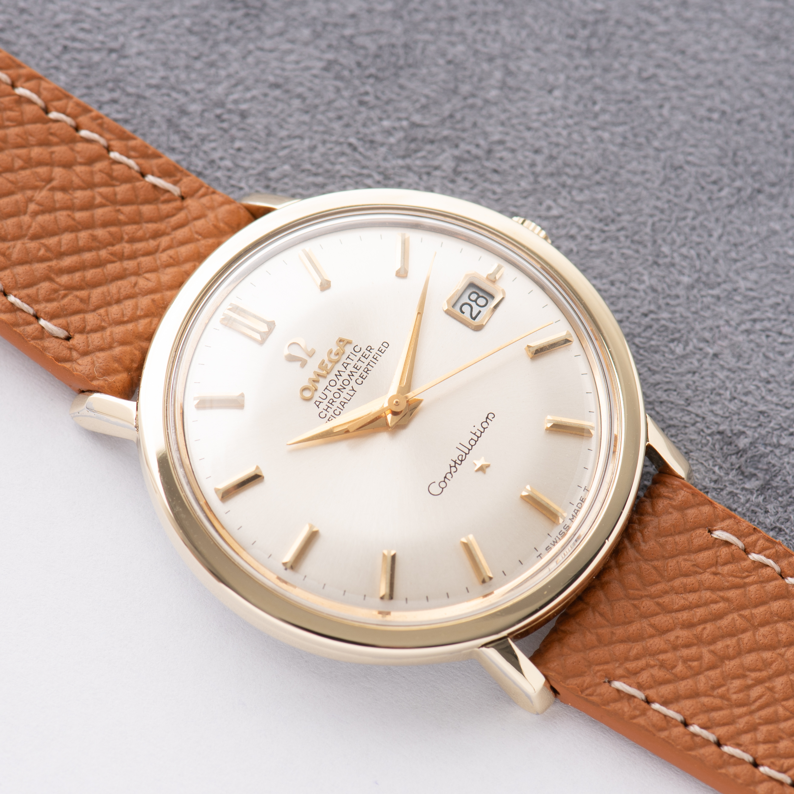 Zicht op Omega Automatic Chronometer Officially Certified Constellation réf 168.004