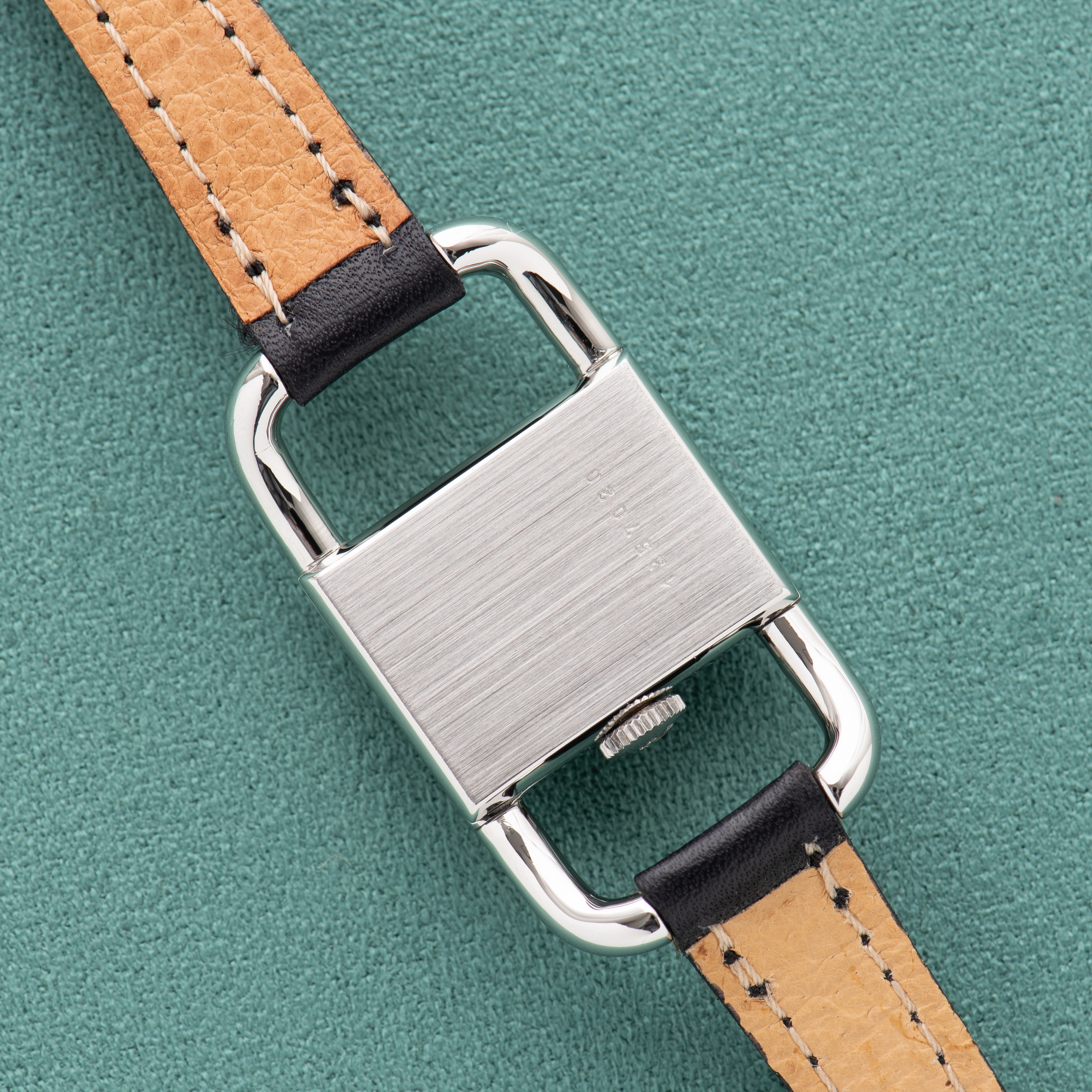 Zicht op Jaeger-LeCoultre Etrier Lucchetto voor Hermes Silver Dial Ref 1670.42