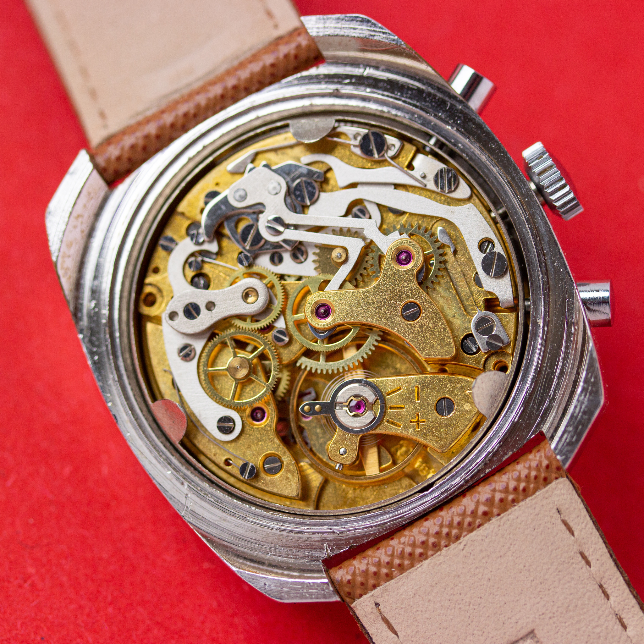 View of Kiple Chronograph Incabloc 17 rubies