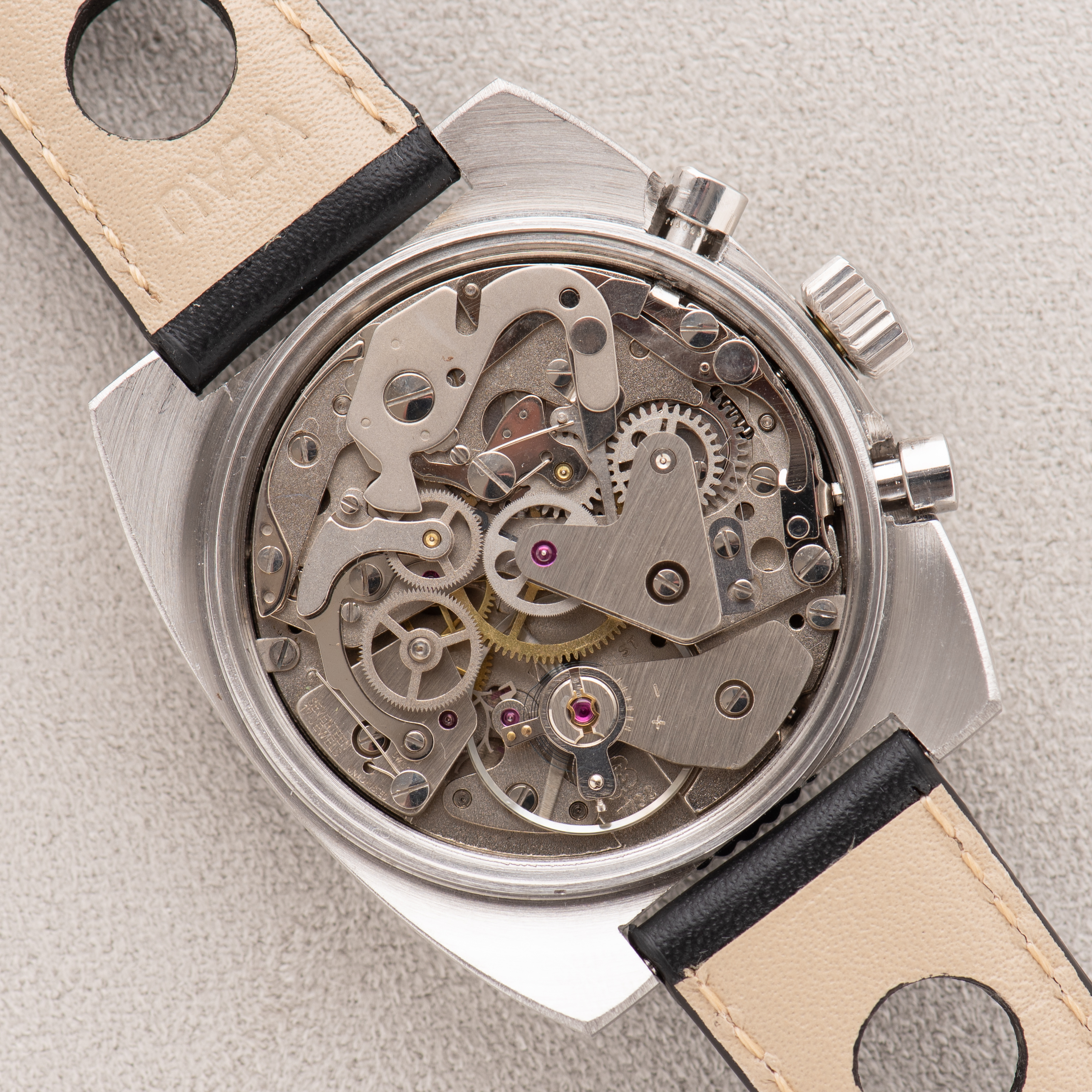Zicht op BWC Swiss Incabloc Chronograph Valjoux 7733