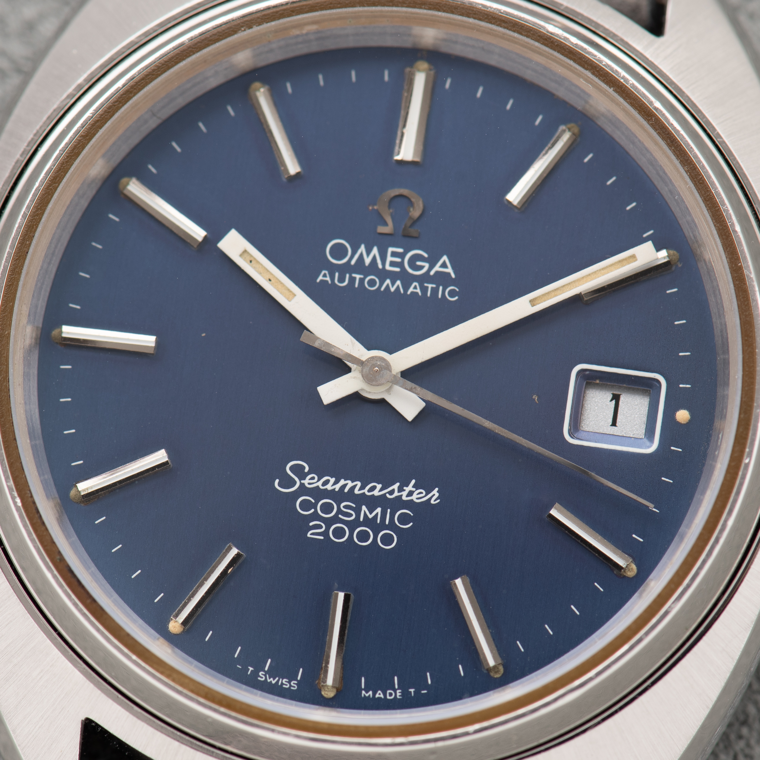 Vue de Omega Automatic Seamaster Cosmic 2000 Blue dial Réf 166.130 from 1973