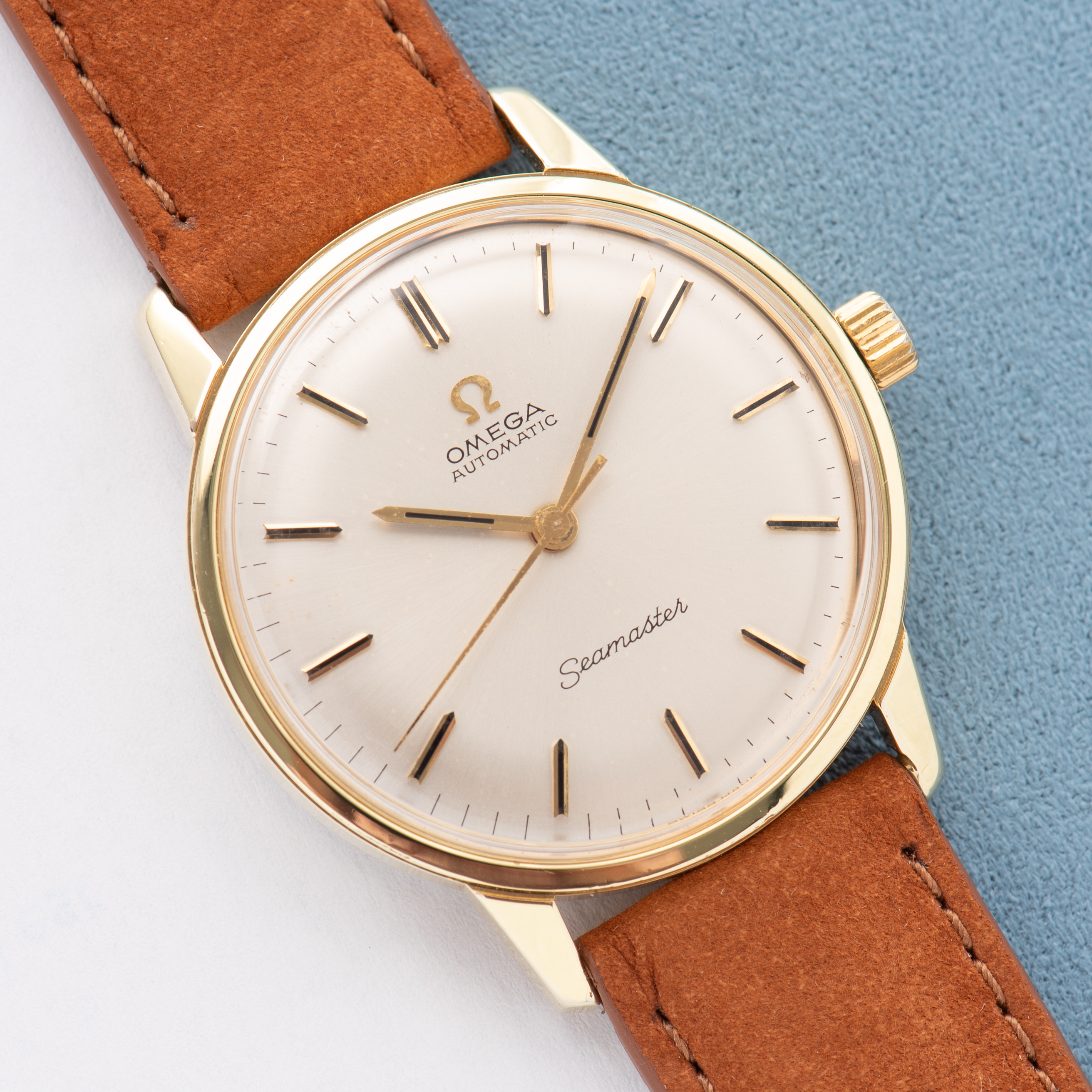 Vue de Omega Automatic Seamaster Gold plated/steel Réf 165.002 from 1966