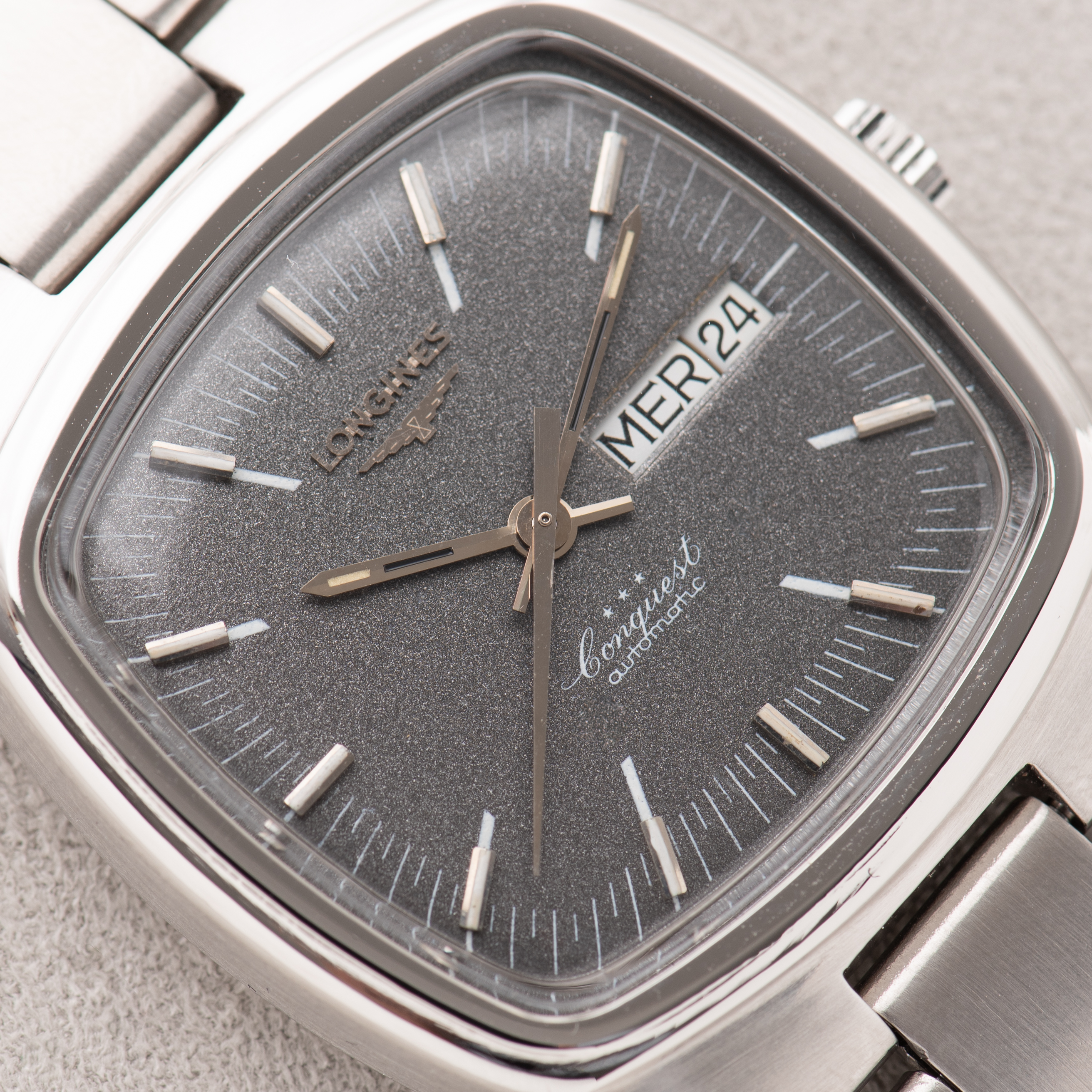 View of Longines Conquest Jumbo Automatic Réf 1568-1 636 cal L636.5