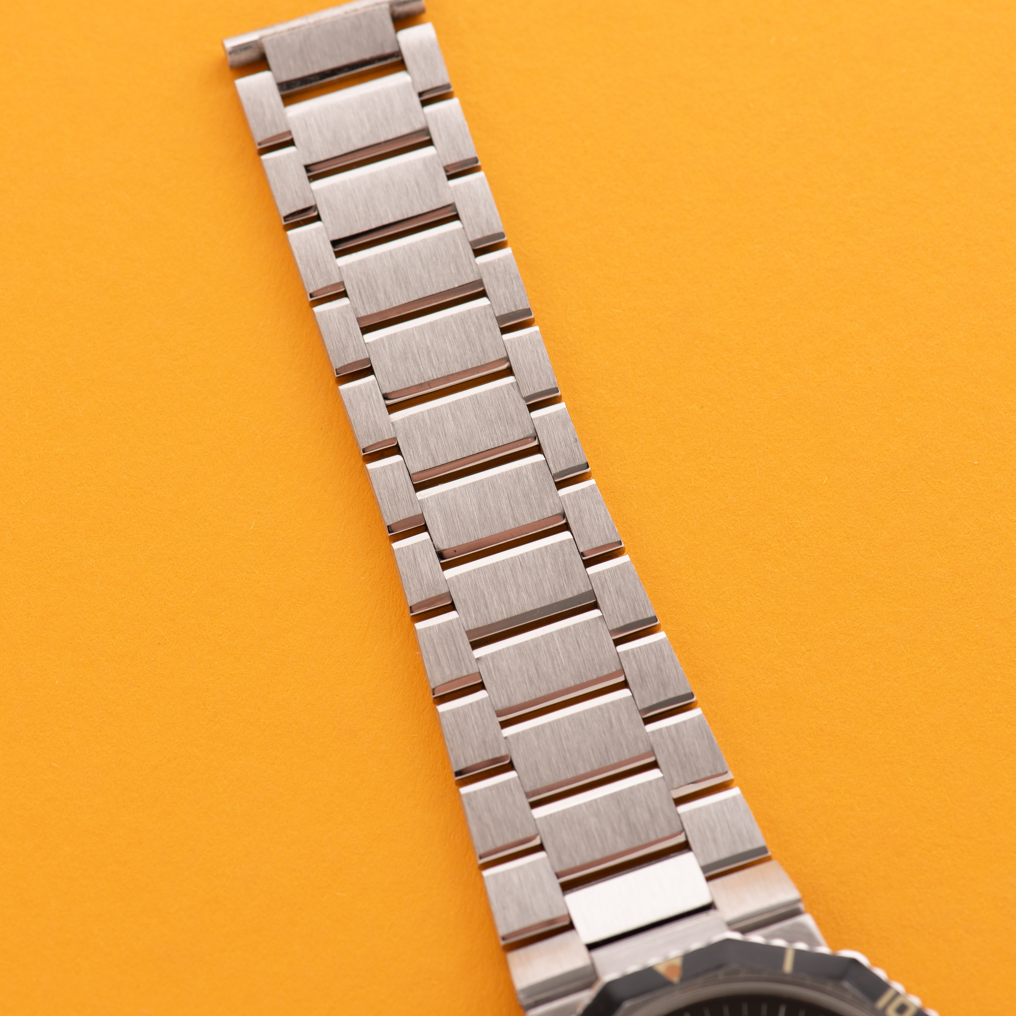 Zicht op Baume & Mercier Genève Riviera 100m Ref 4002