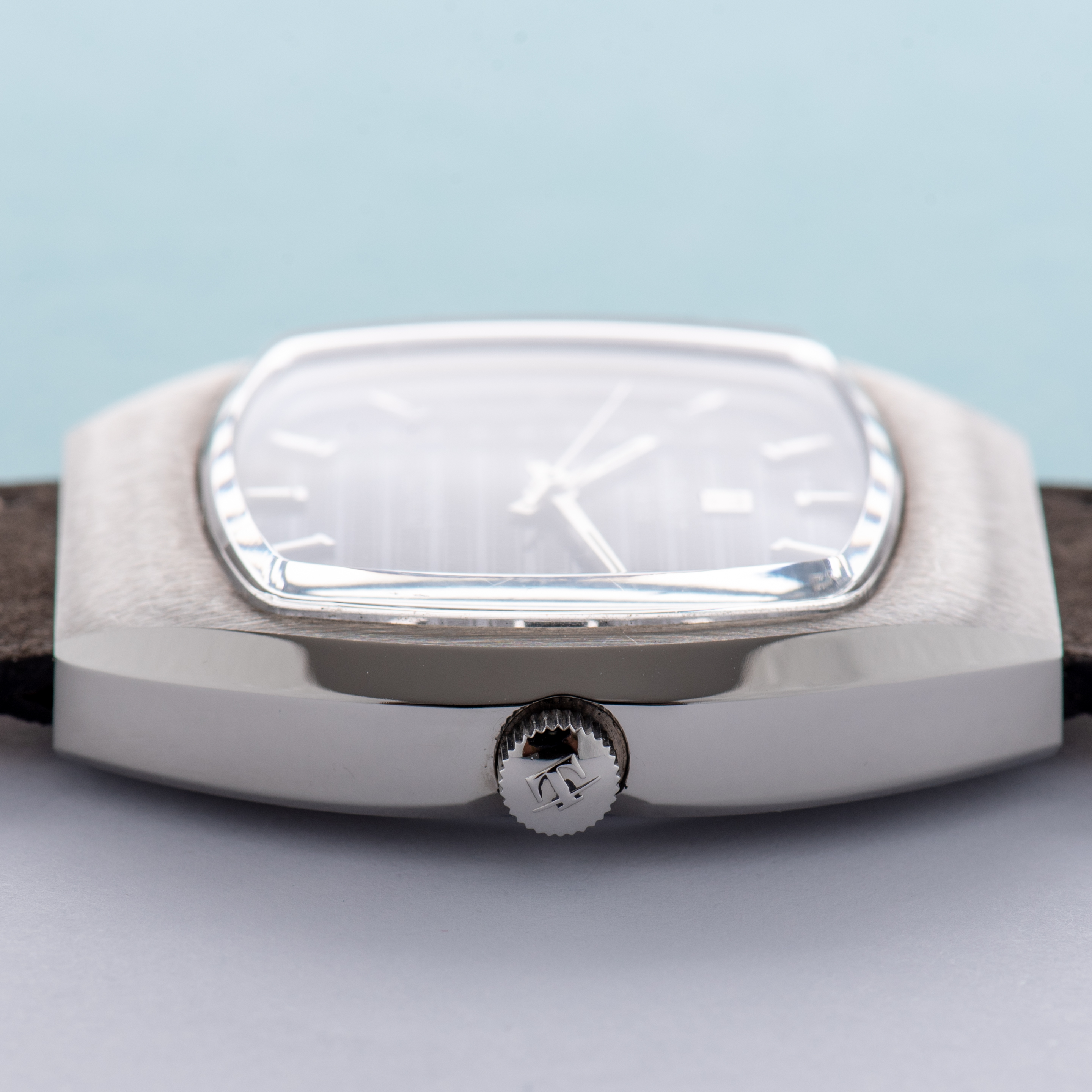 Vue de Tissot Tissonic Electronic New Old Stock cal 2010