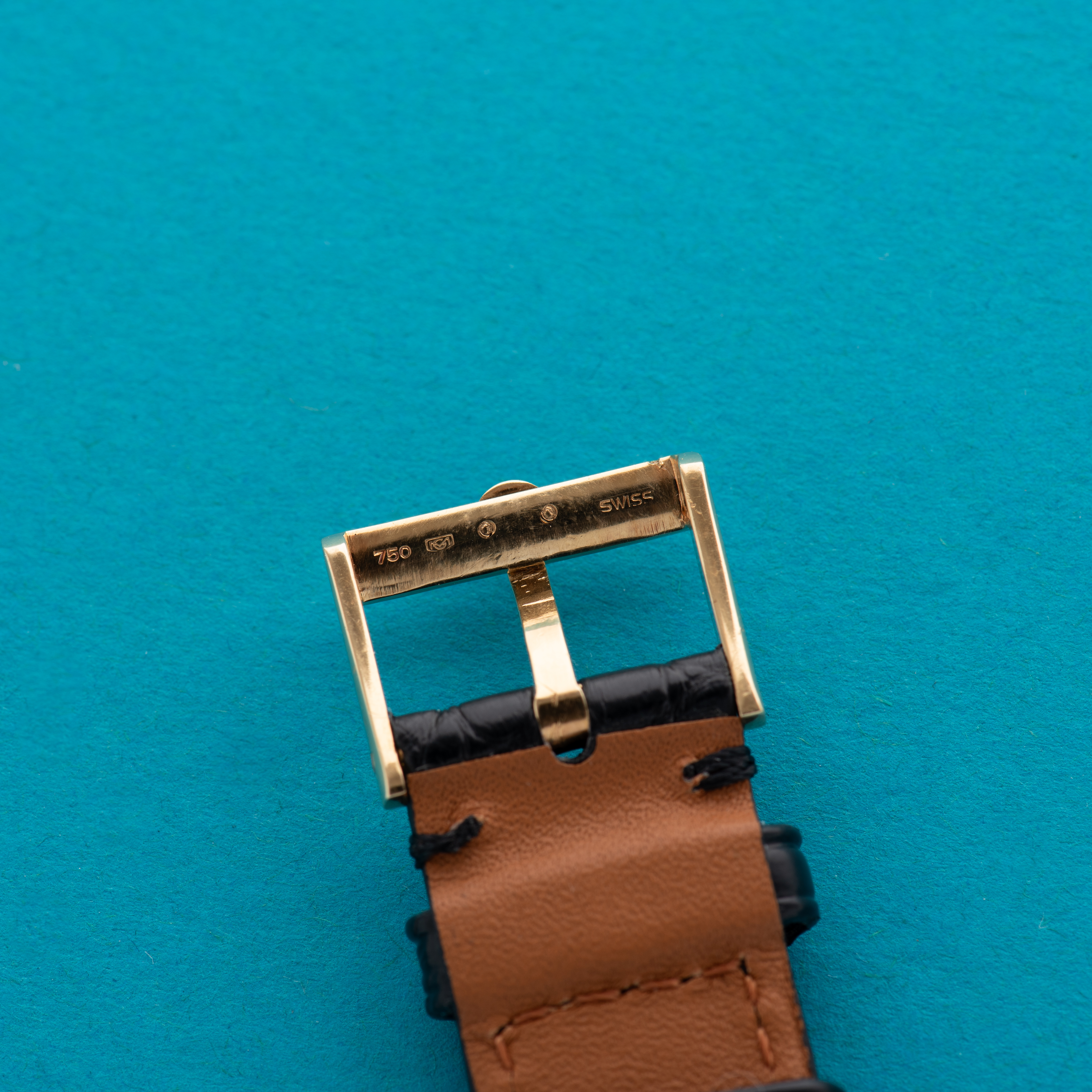 View of Omega Constellation Pie Pan 18K Gold Automatic FULL SET from 1964 Ref 168.005