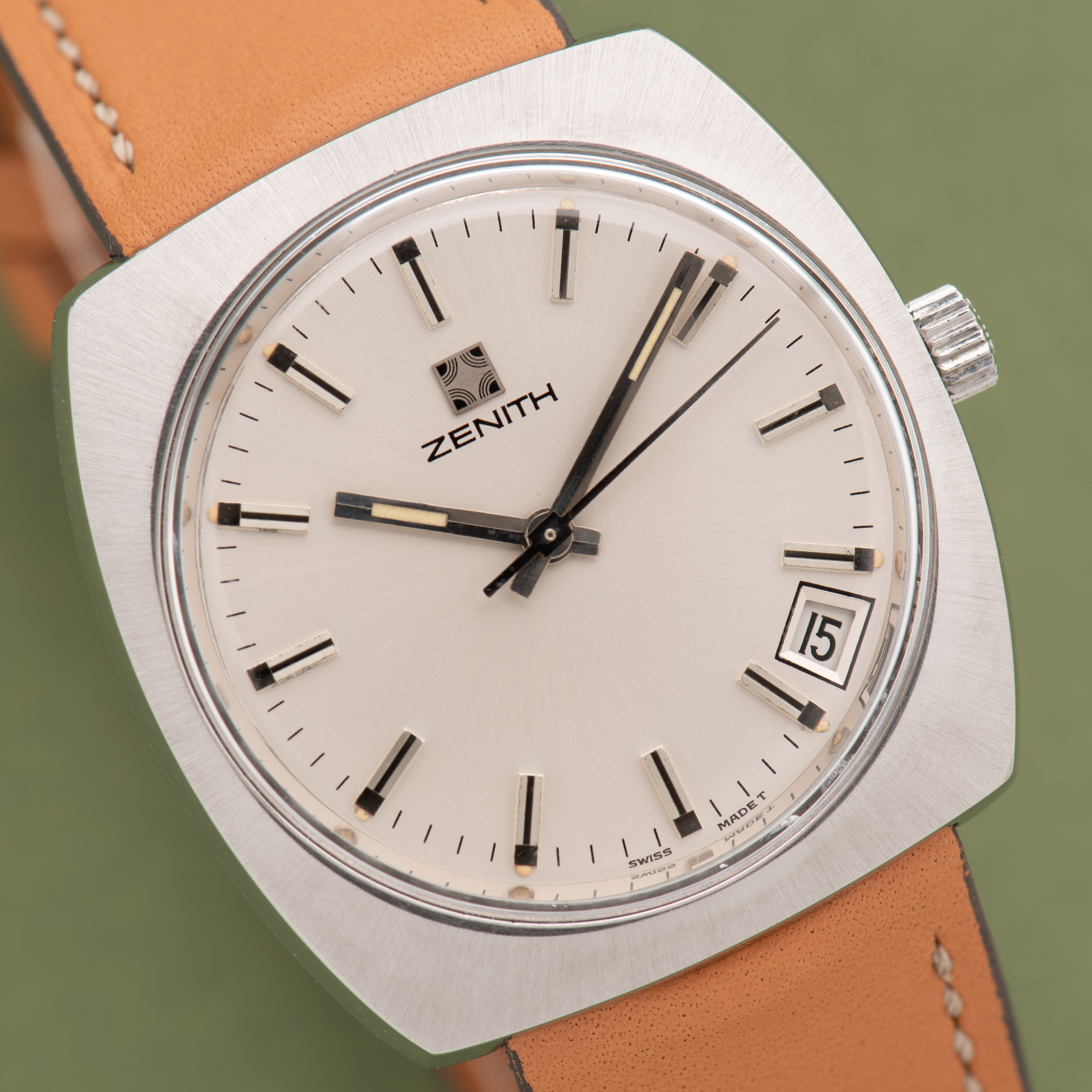Zicht op Zenith Surf Dress Watch Centre Tweede Ref 01.1300.365