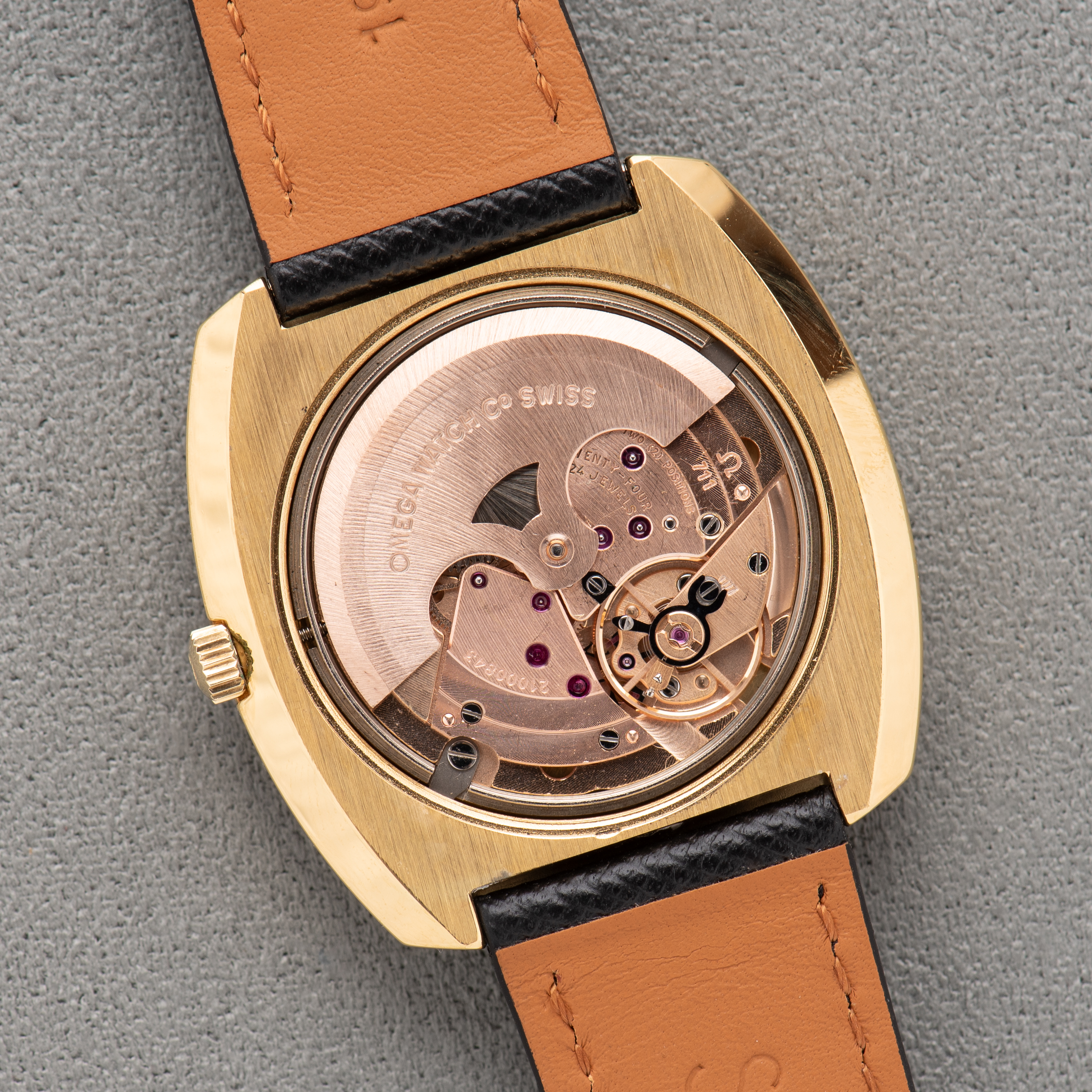 View of Omega Automatic De Ville "Tv Screen" Cal 711 réf 151.0051 from 1964