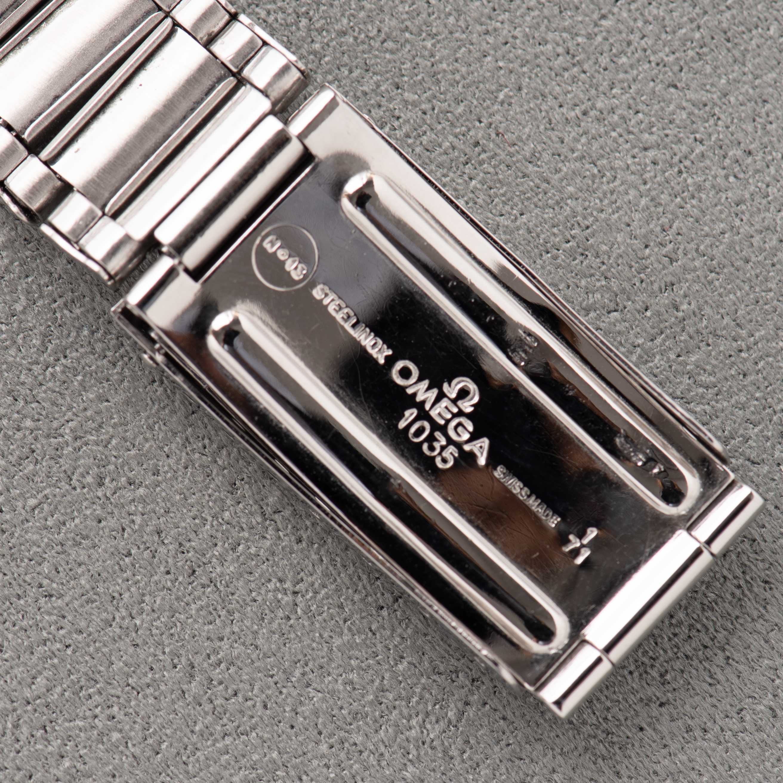 View of Omega Seamaster 600 Date Steel Full Original Date Ref 136.011 from 1966